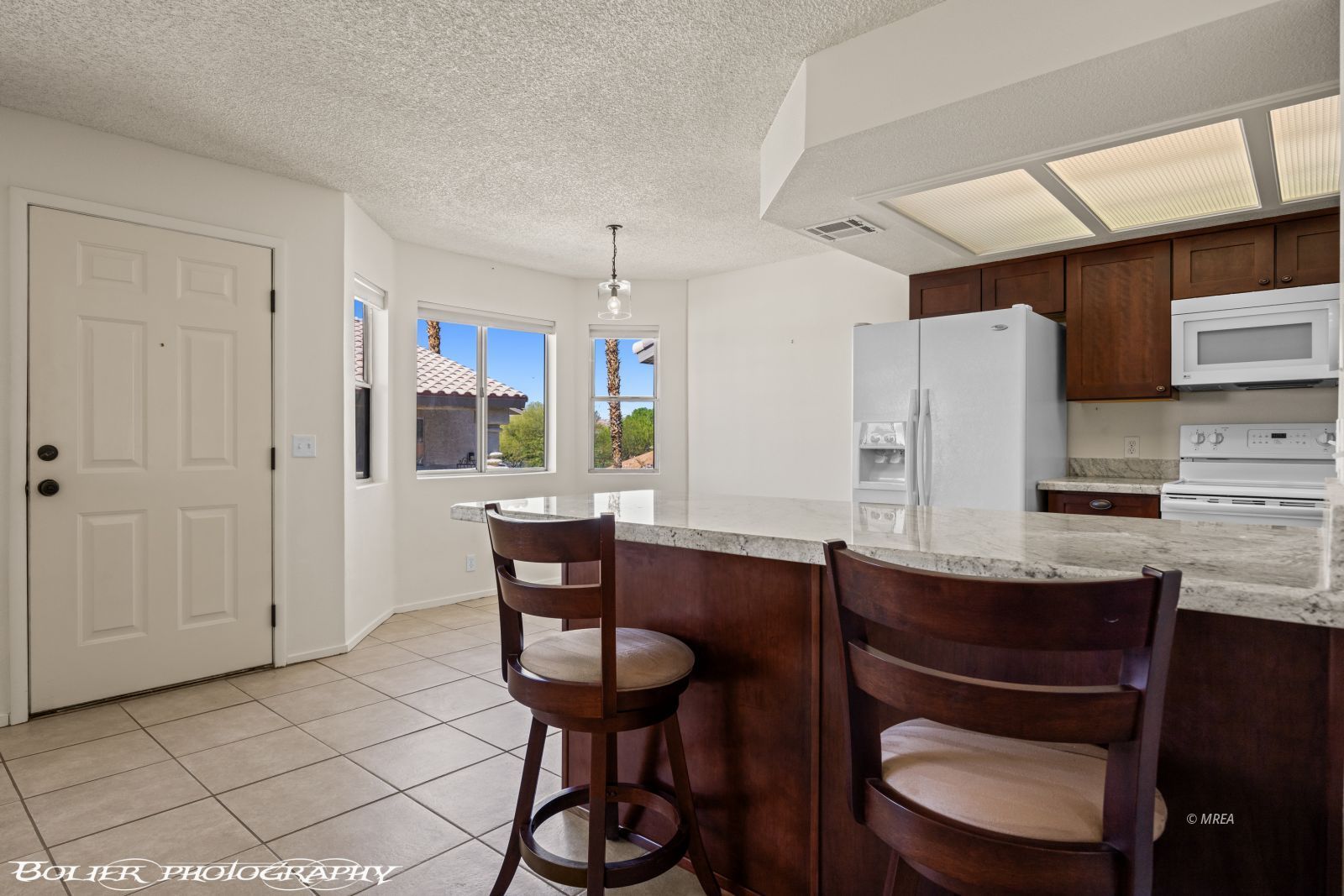 451  Mesa Blvd  #201