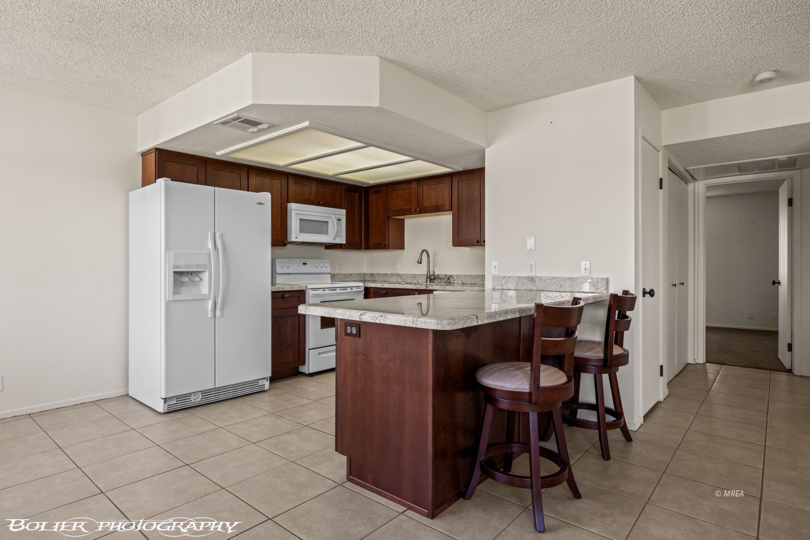 451  Mesa Blvd  #201