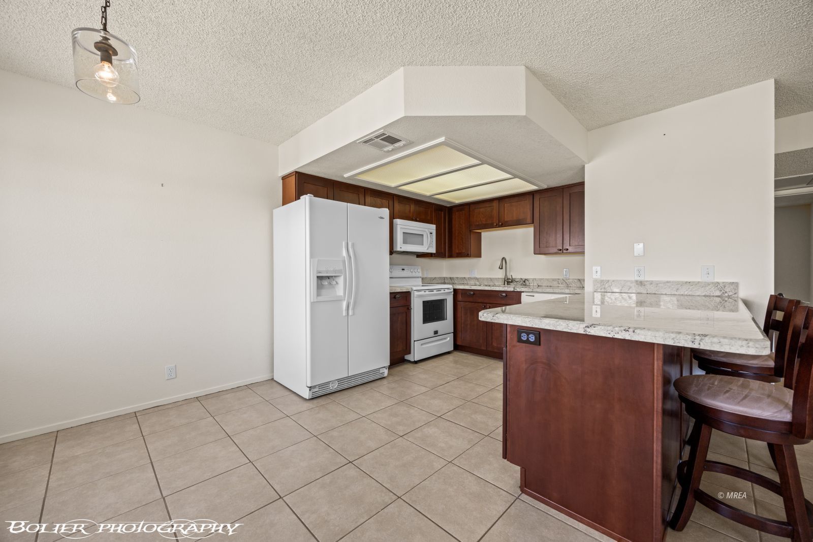 451  Mesa Blvd  #201