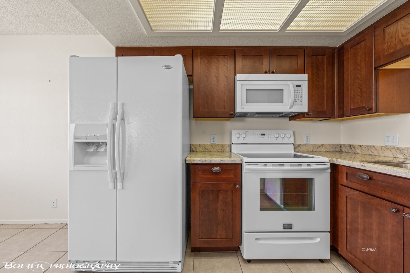 451  Mesa Blvd  #201