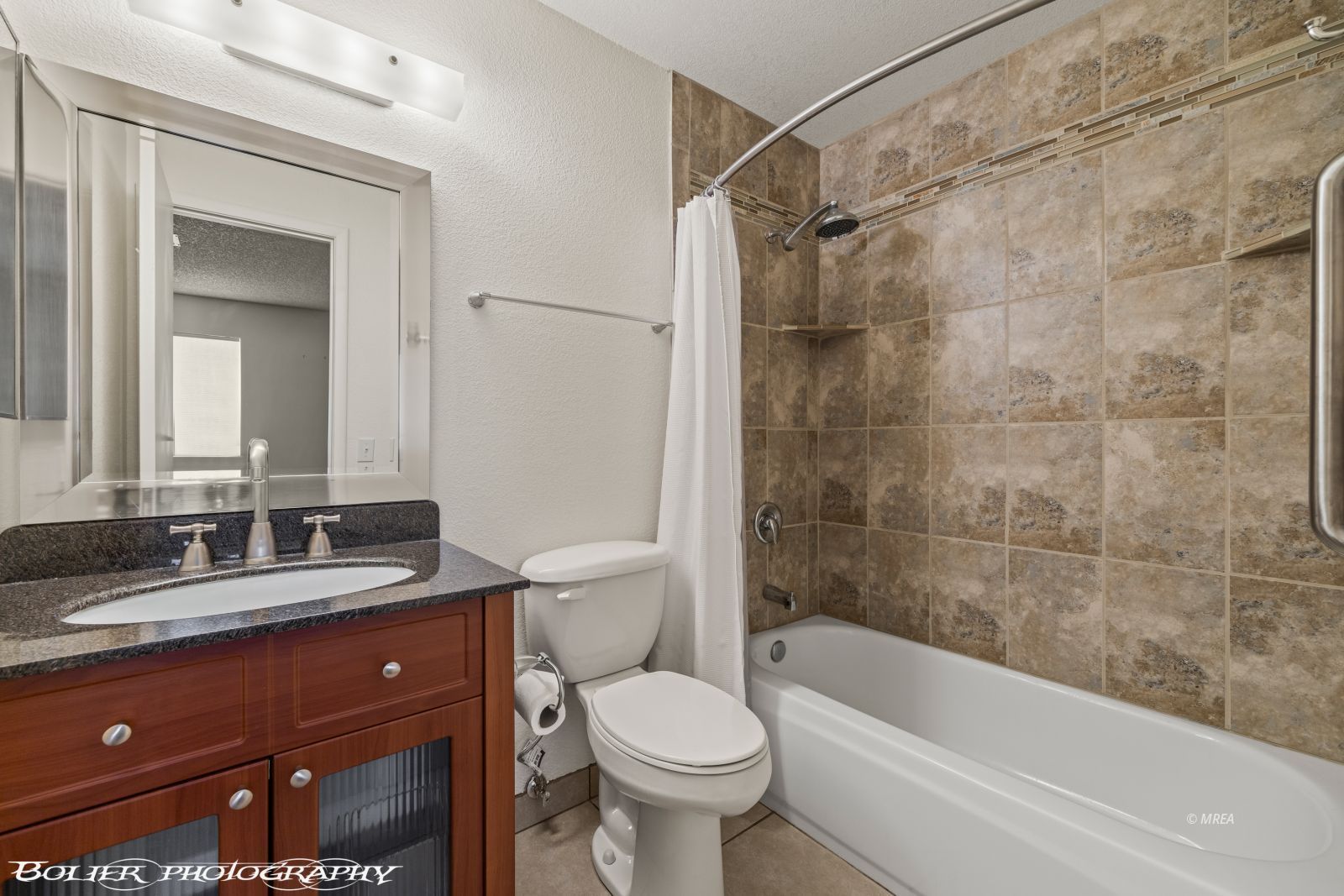 451  Mesa Blvd  #201