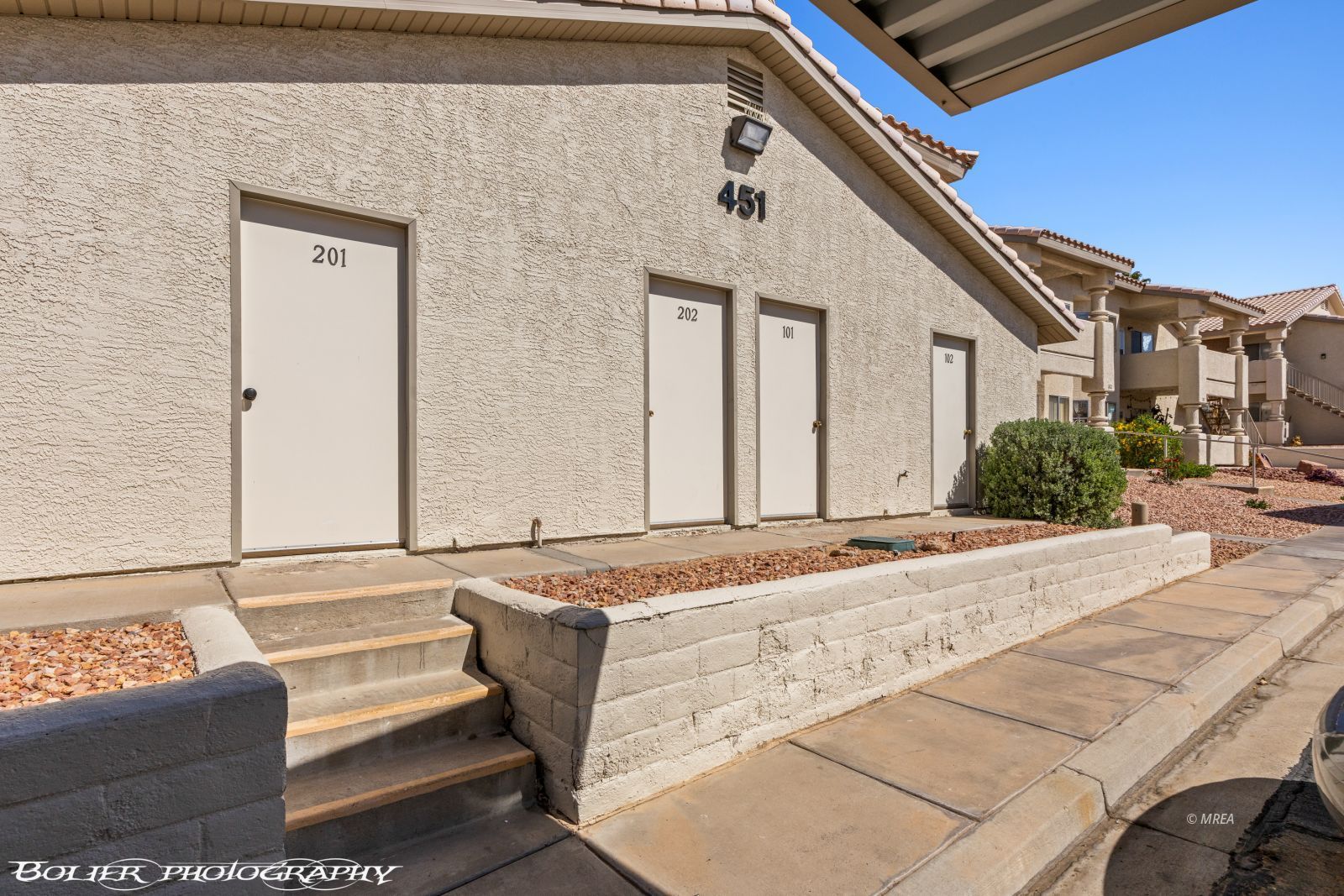 451  Mesa Blvd  #201