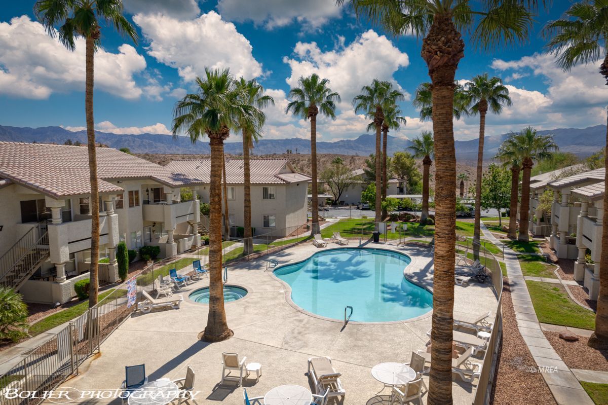 451  Mesa Blvd  #201