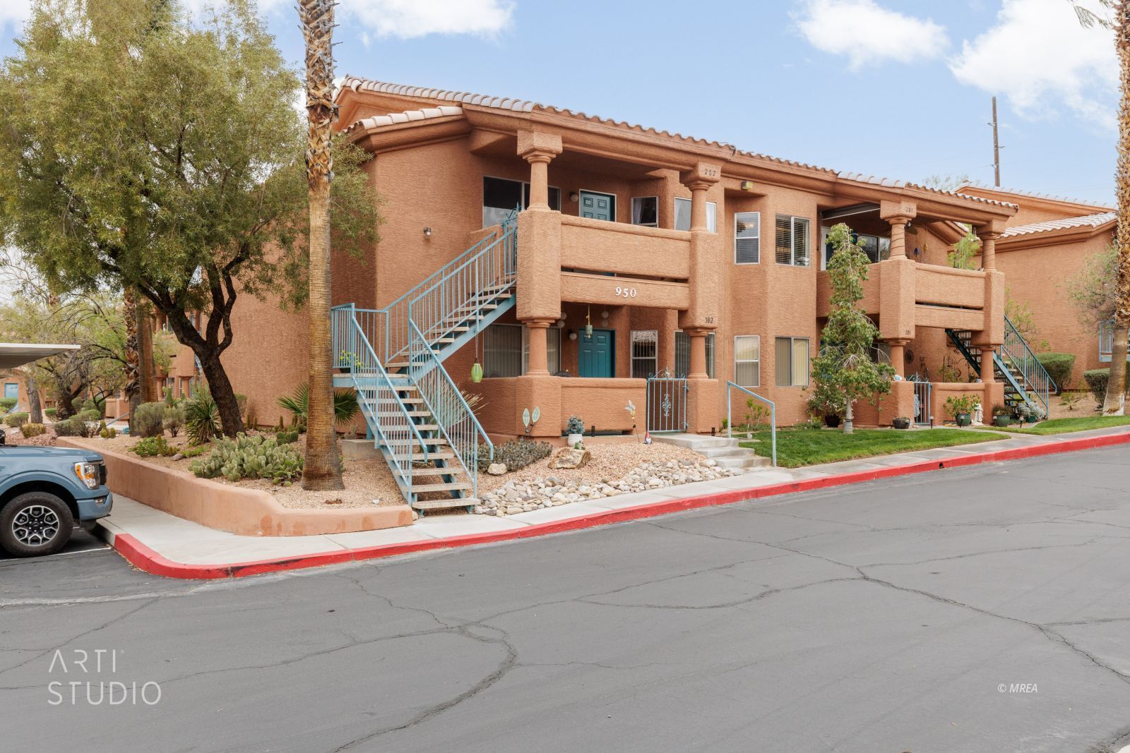 950  Mesquite Springs Dr #201