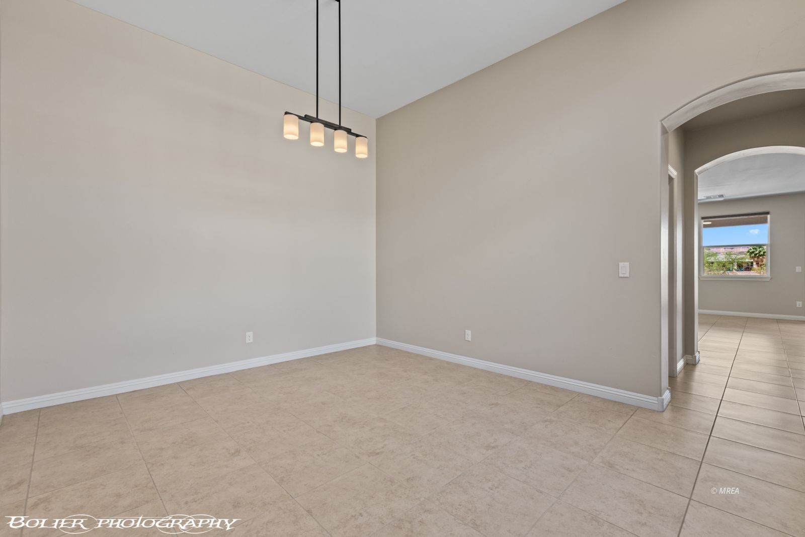 1355  Huntington Heights 