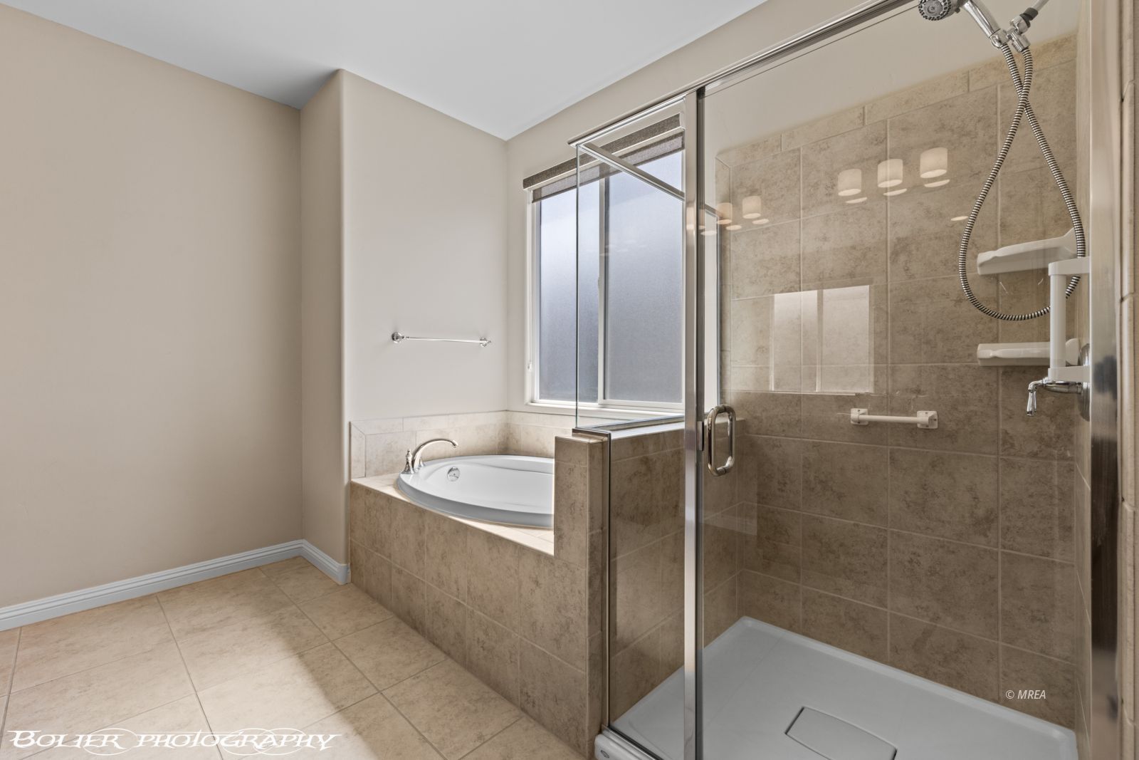 1355  Huntington Heights 