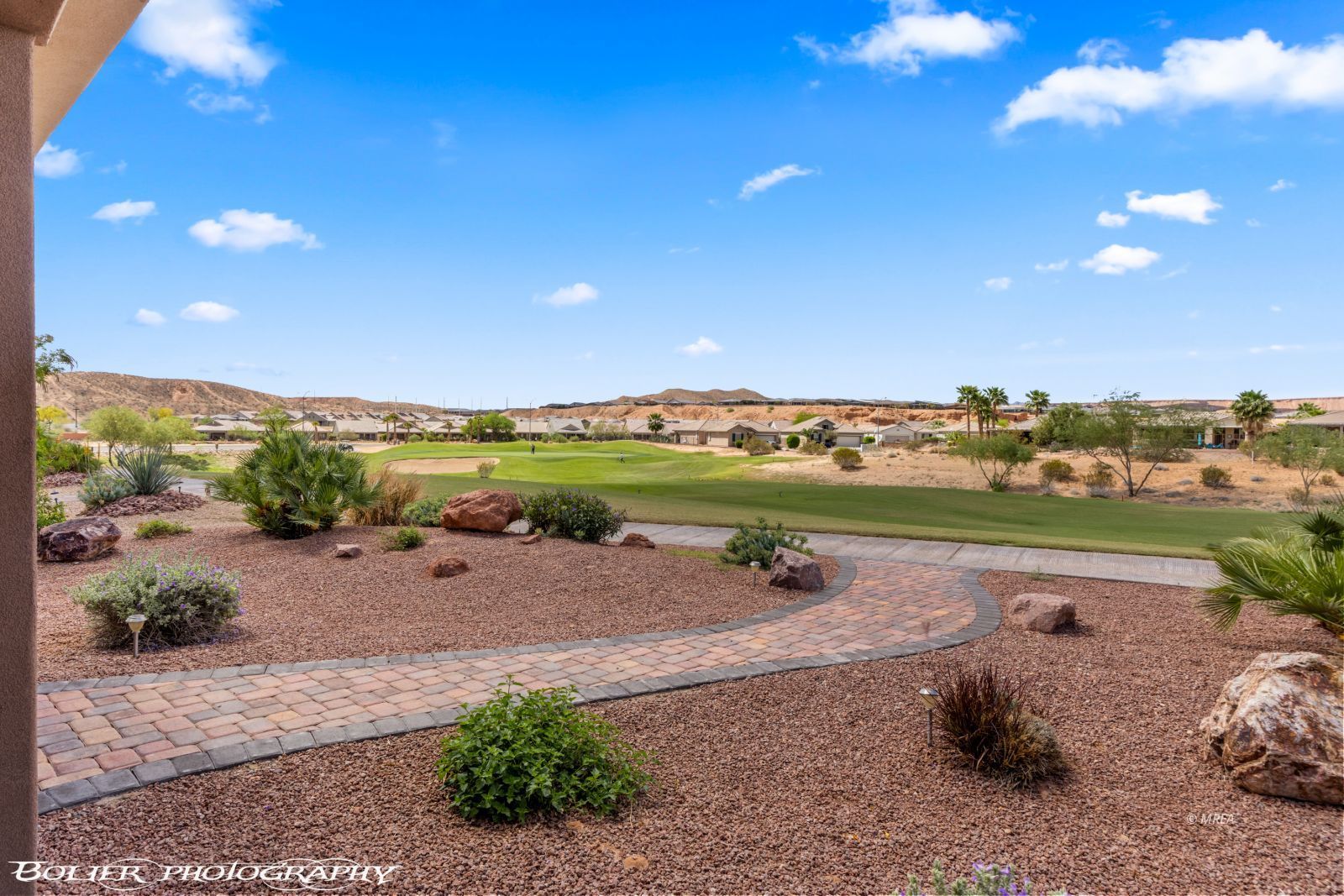 1355  Huntington Heights 