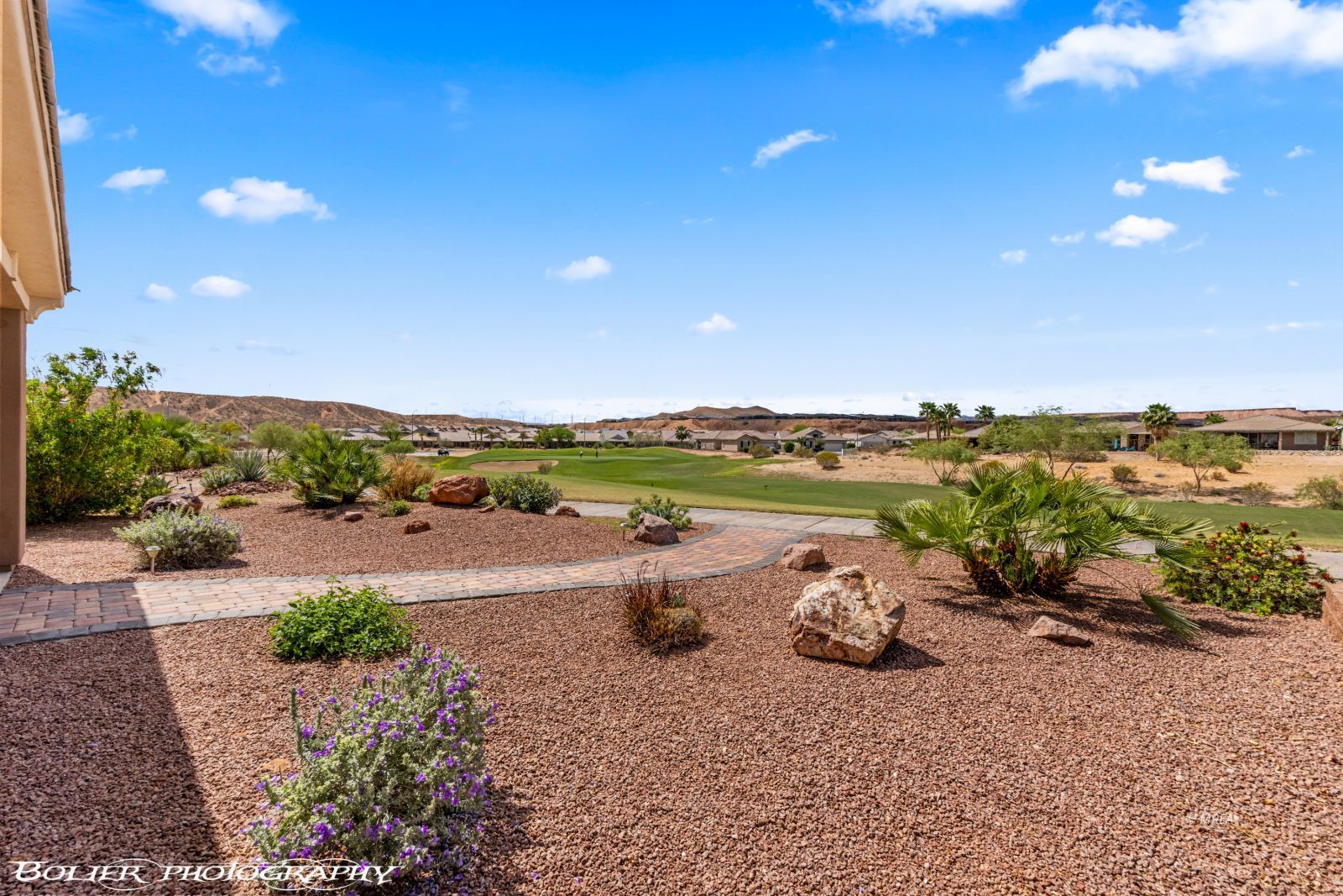 1355  Huntington Heights 