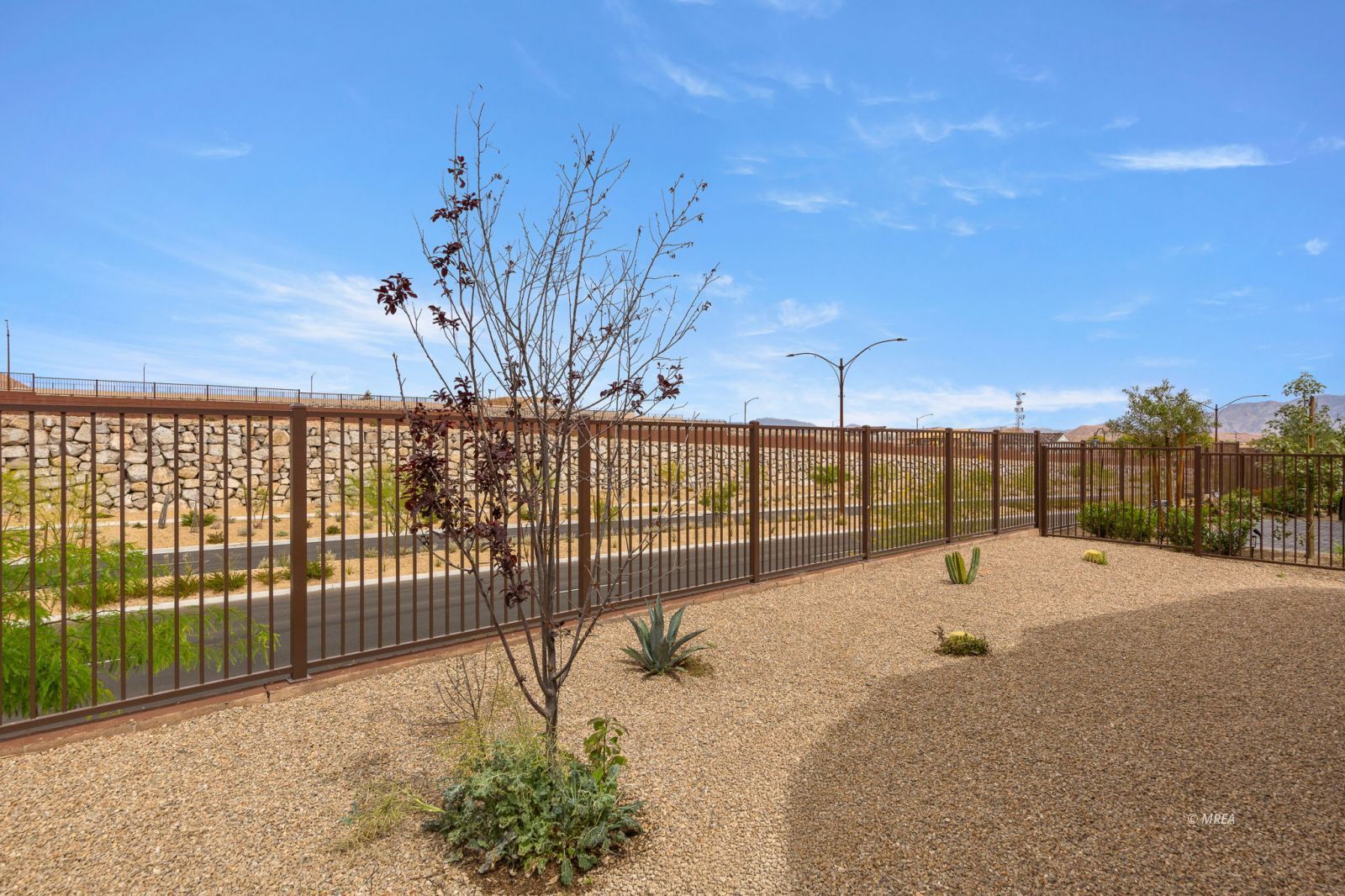 1353  Evening Breeze Ln