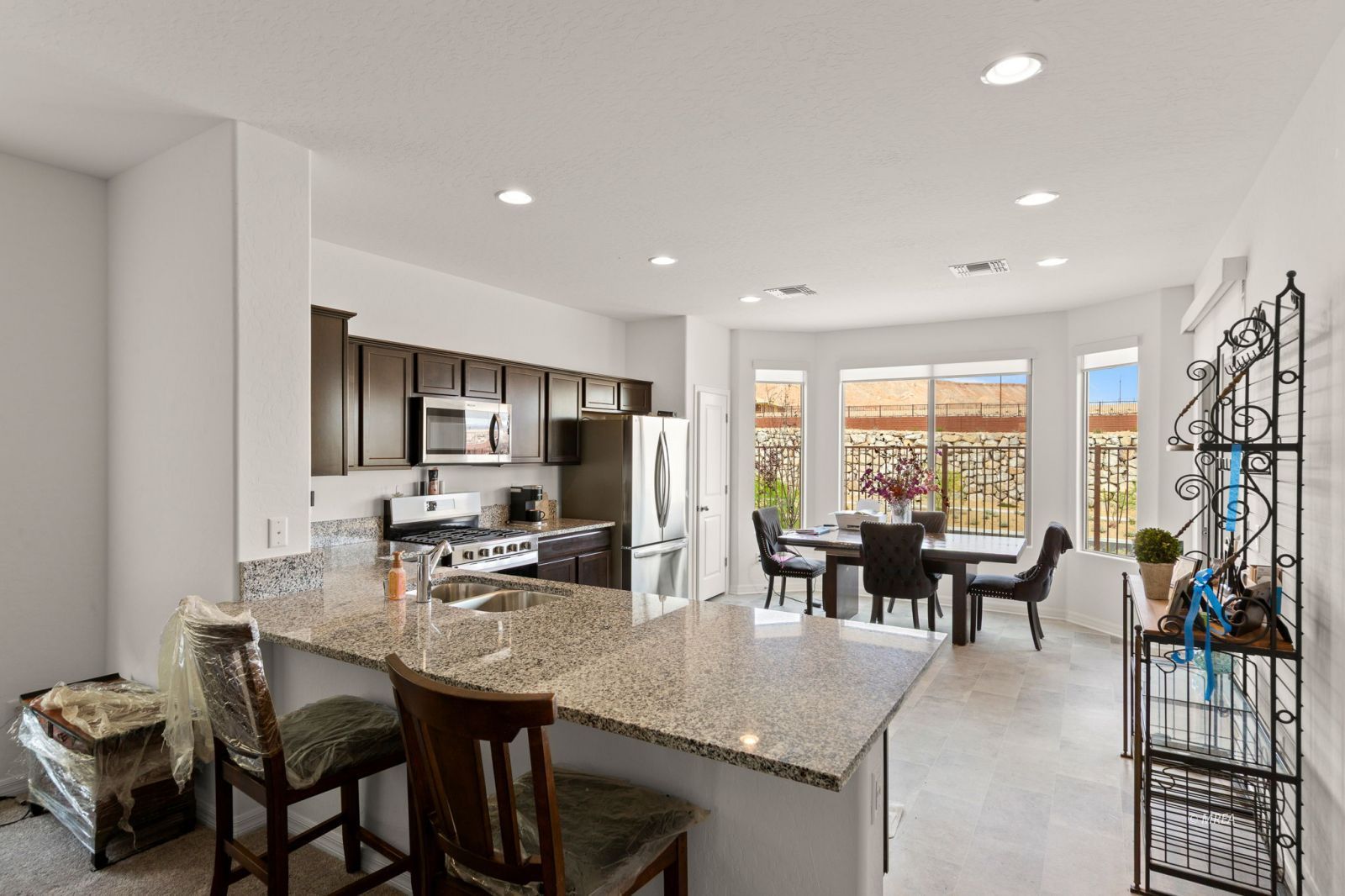 1353  Evening Breeze Ln