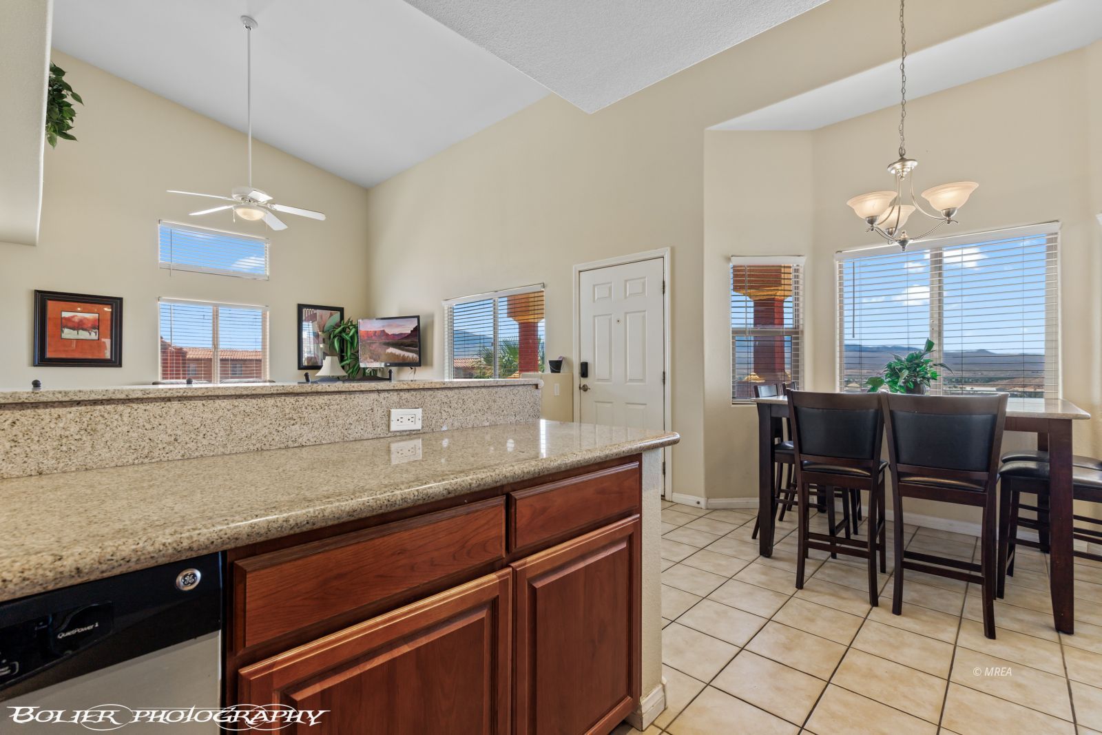 890  Kitty Hawk Dr #524