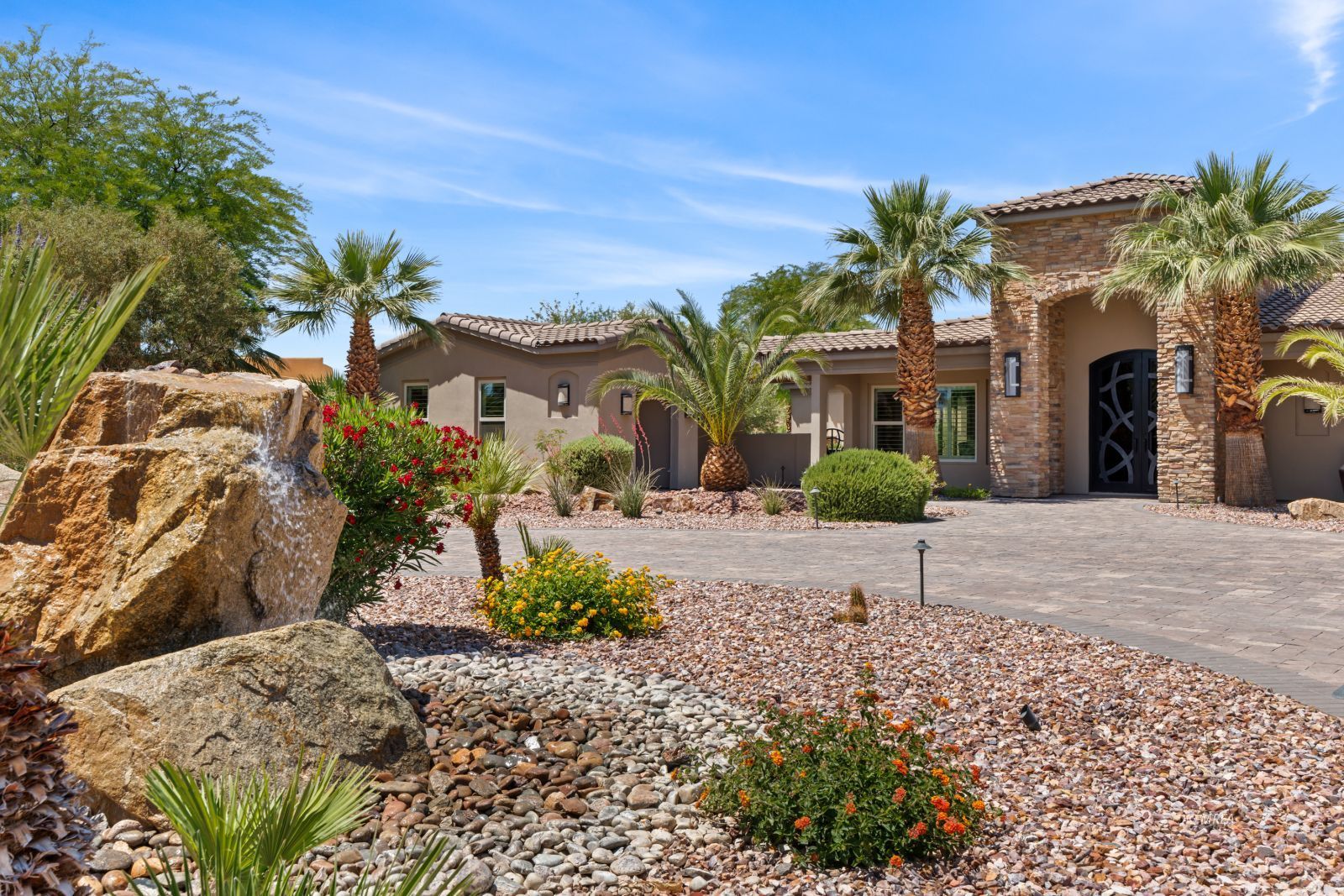 631  La Scala Dr