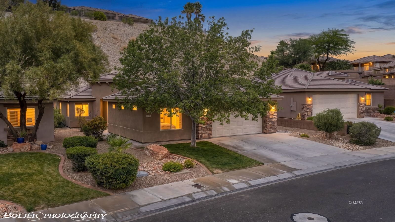 982  Buteo Bend 