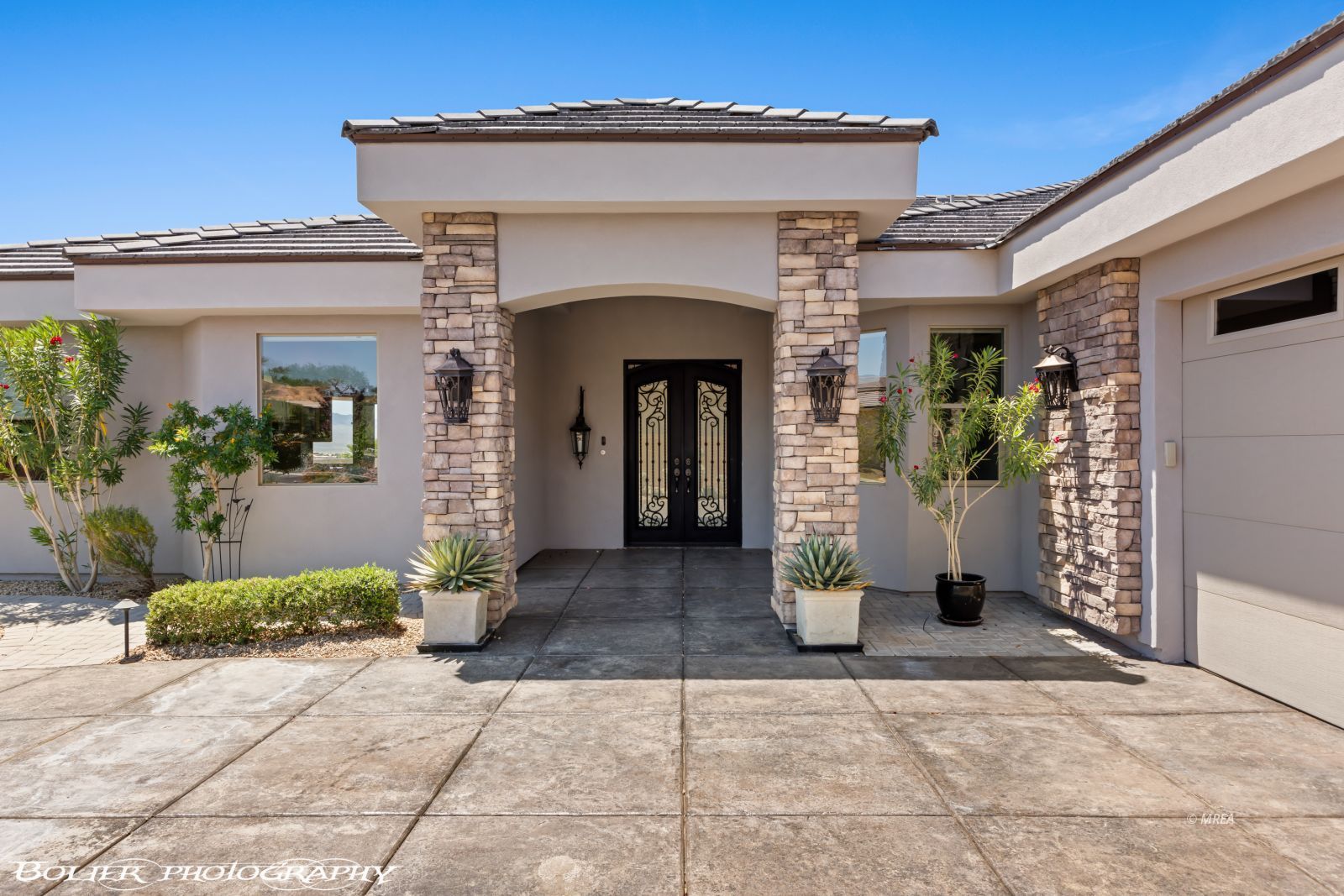 155  Seven Palms Way