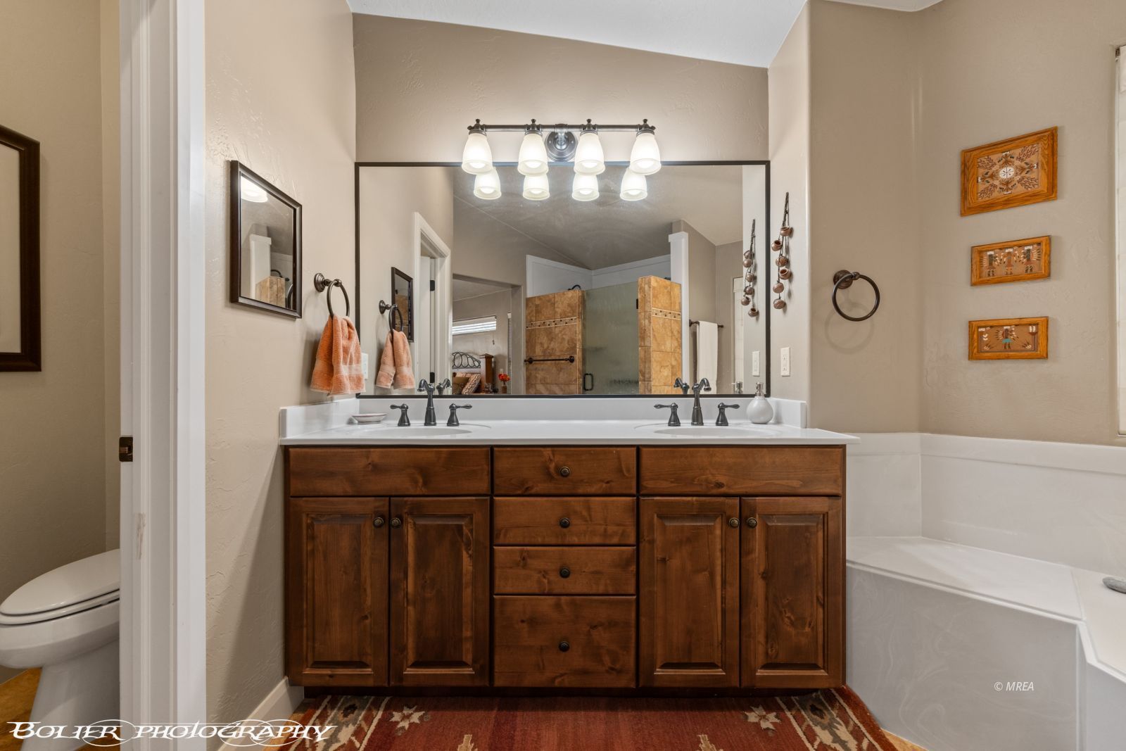 982  Buteo Bend 
