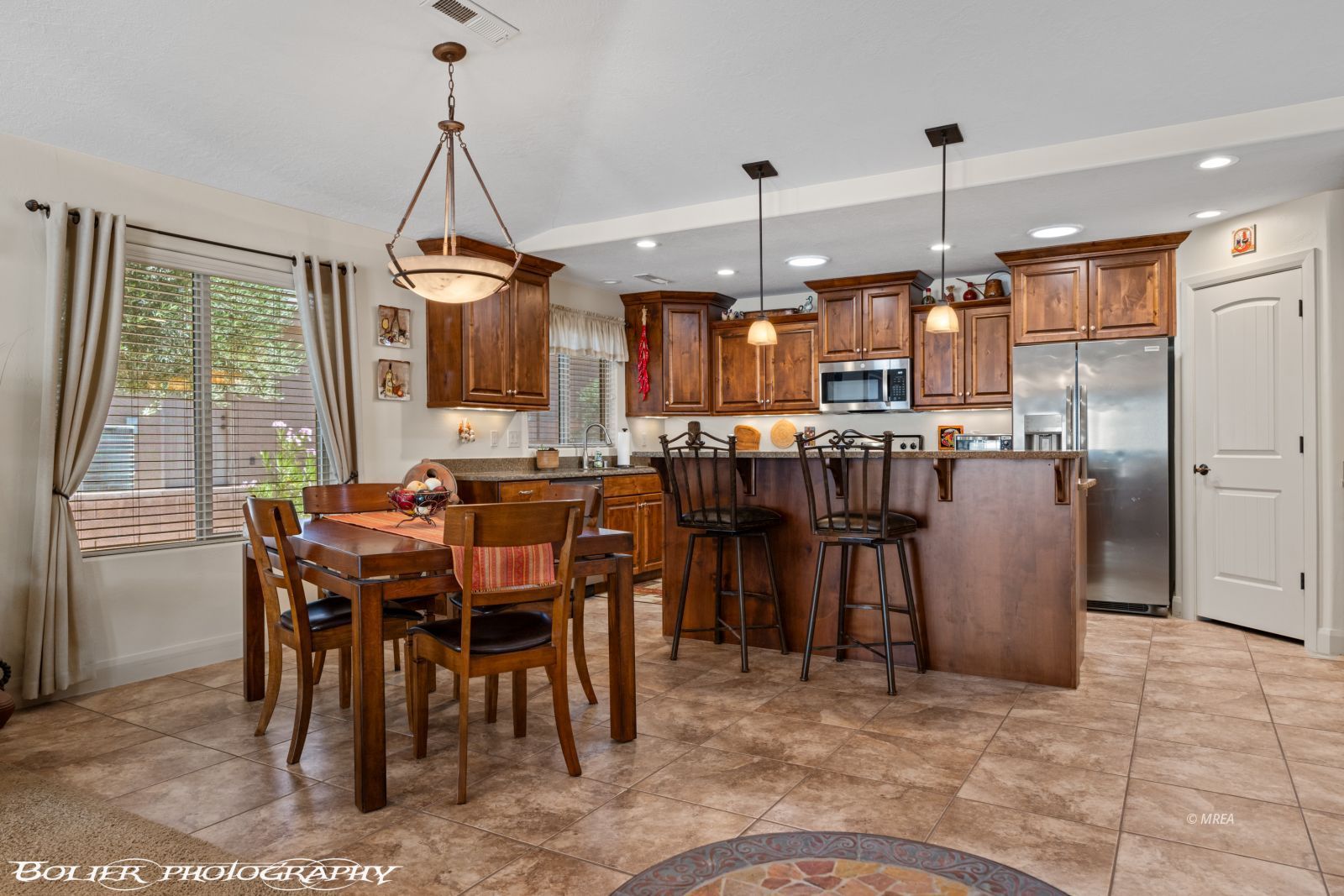 982  Buteo Bend 