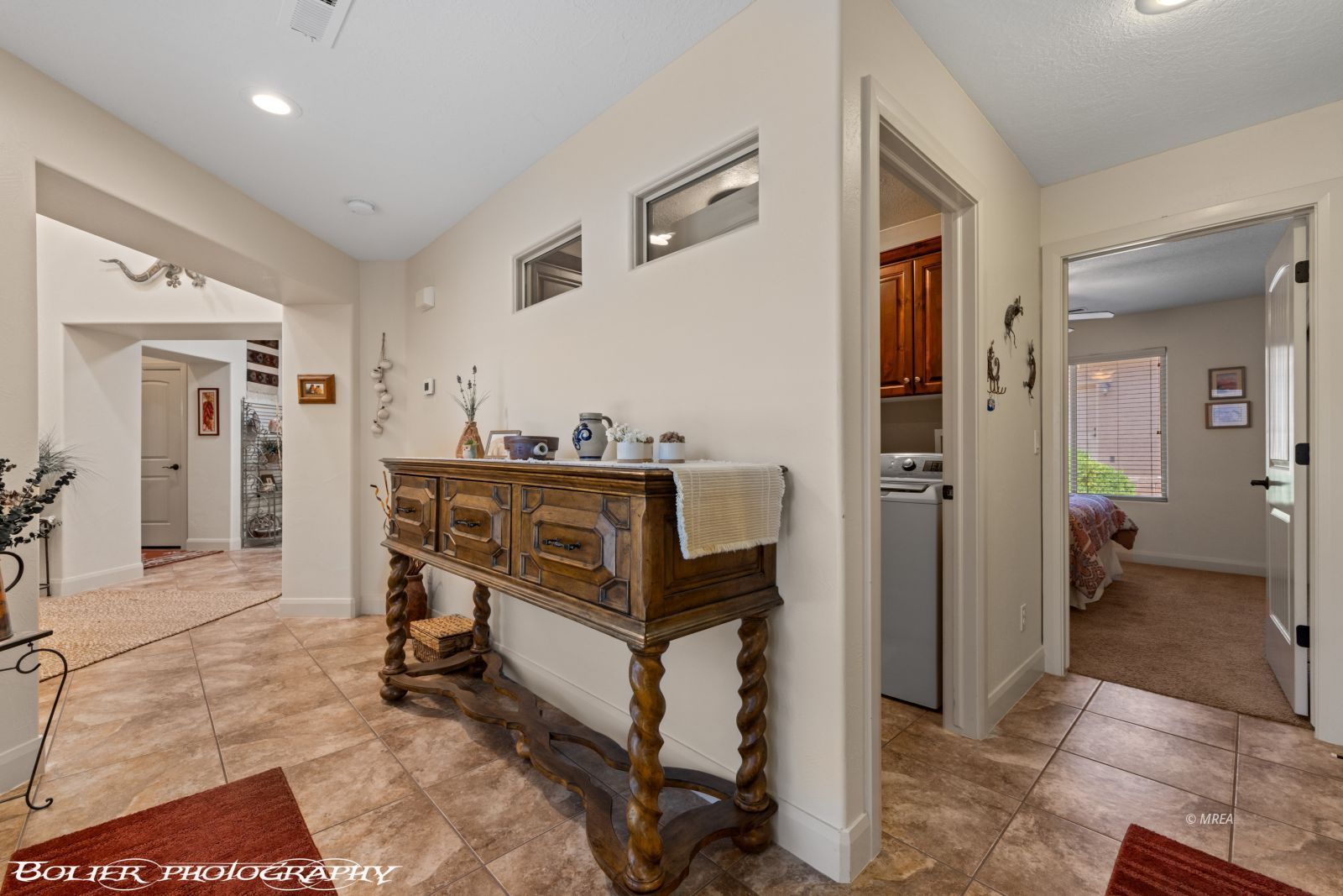 982  Buteo Bend 
