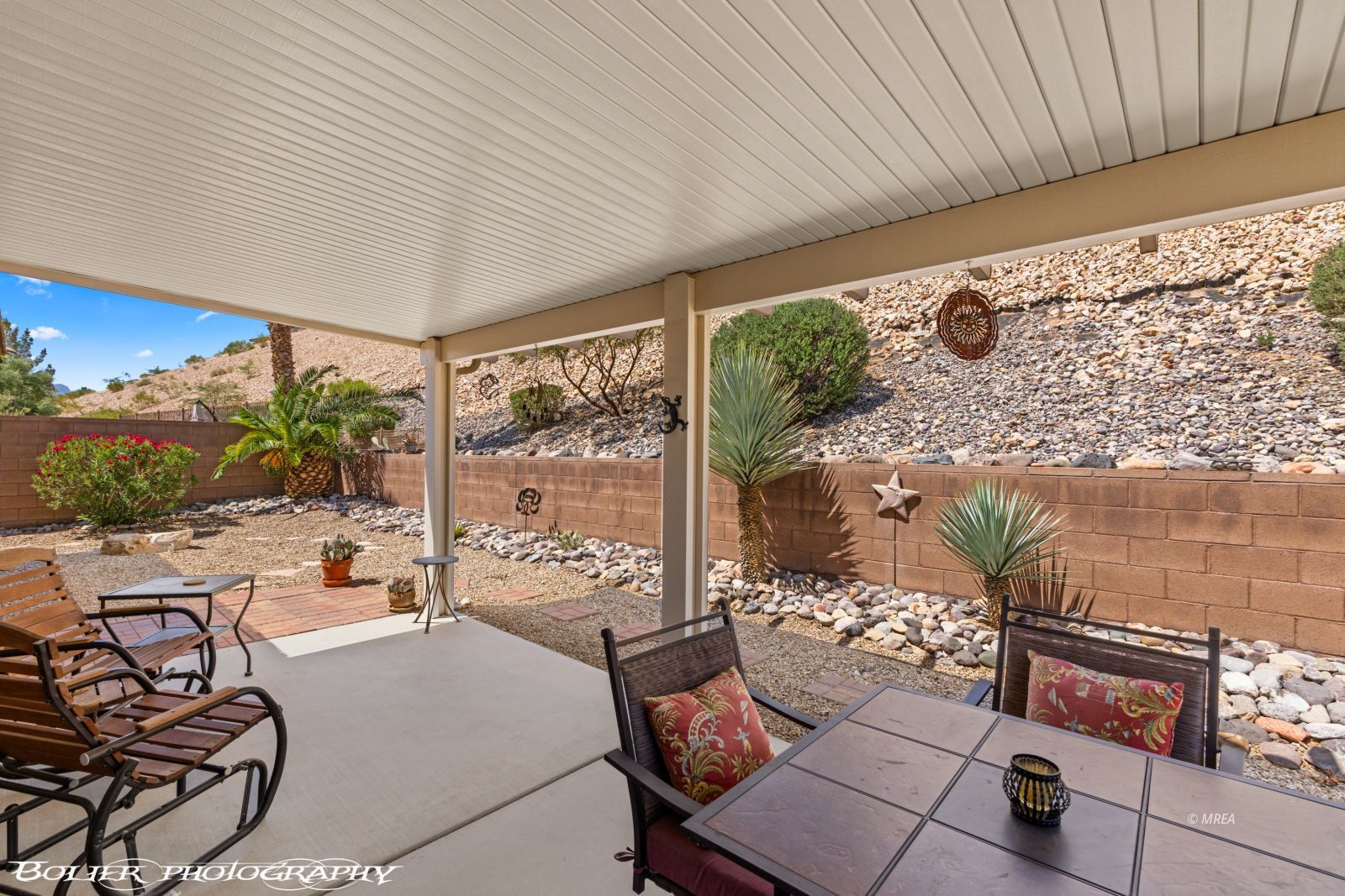 982  Buteo Bend 
