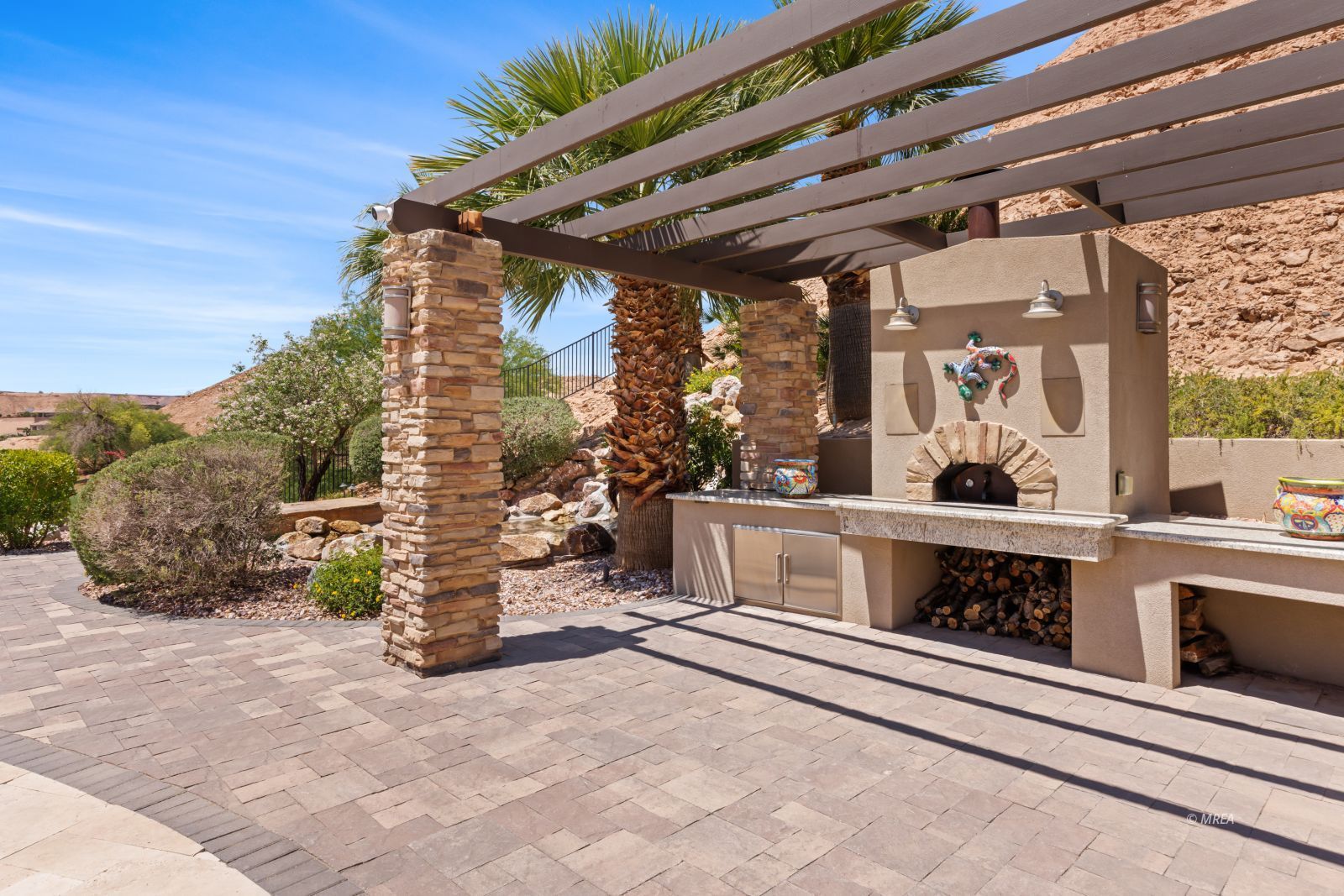 631  La Scala Dr