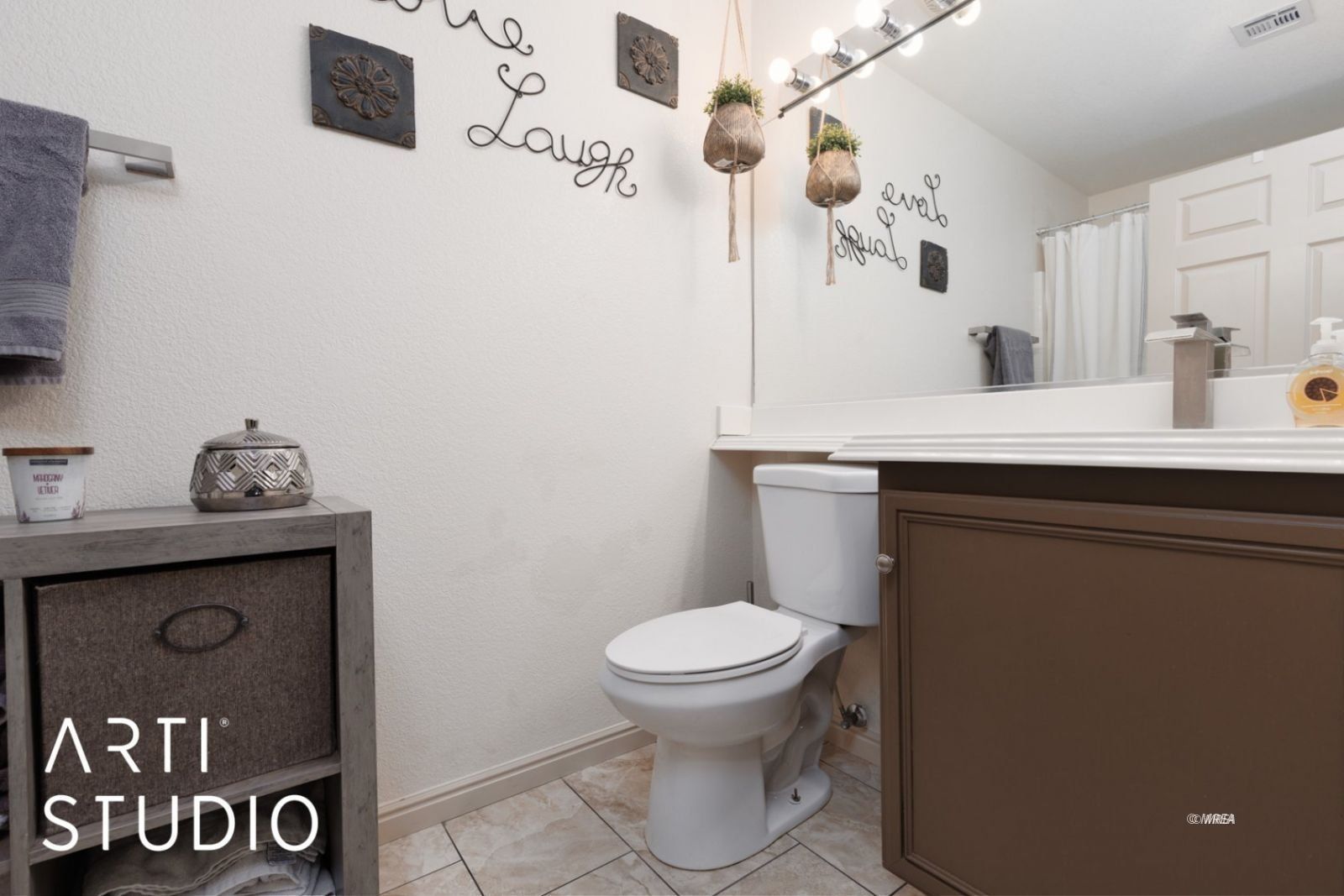 659  Mesa View 