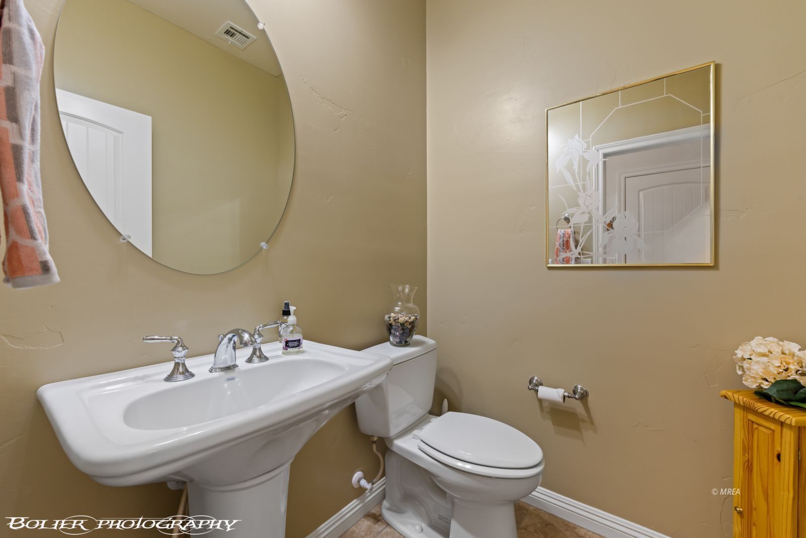 1421  Huntington Heights 