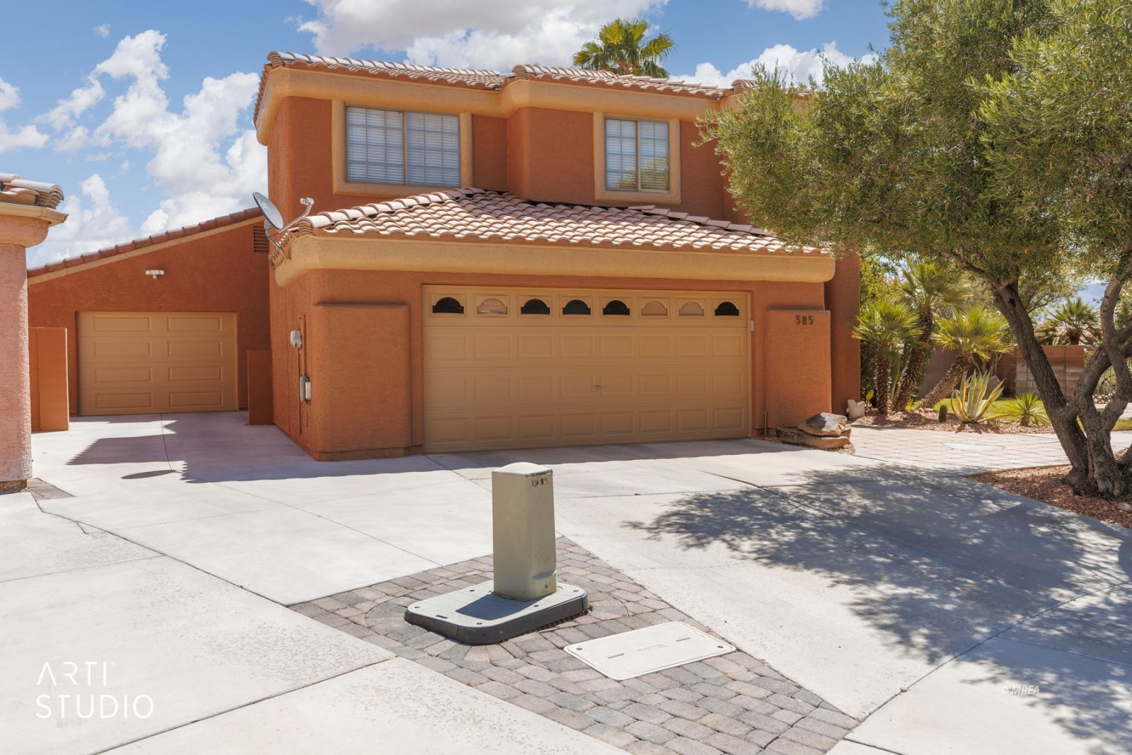 385  Ruby Cir