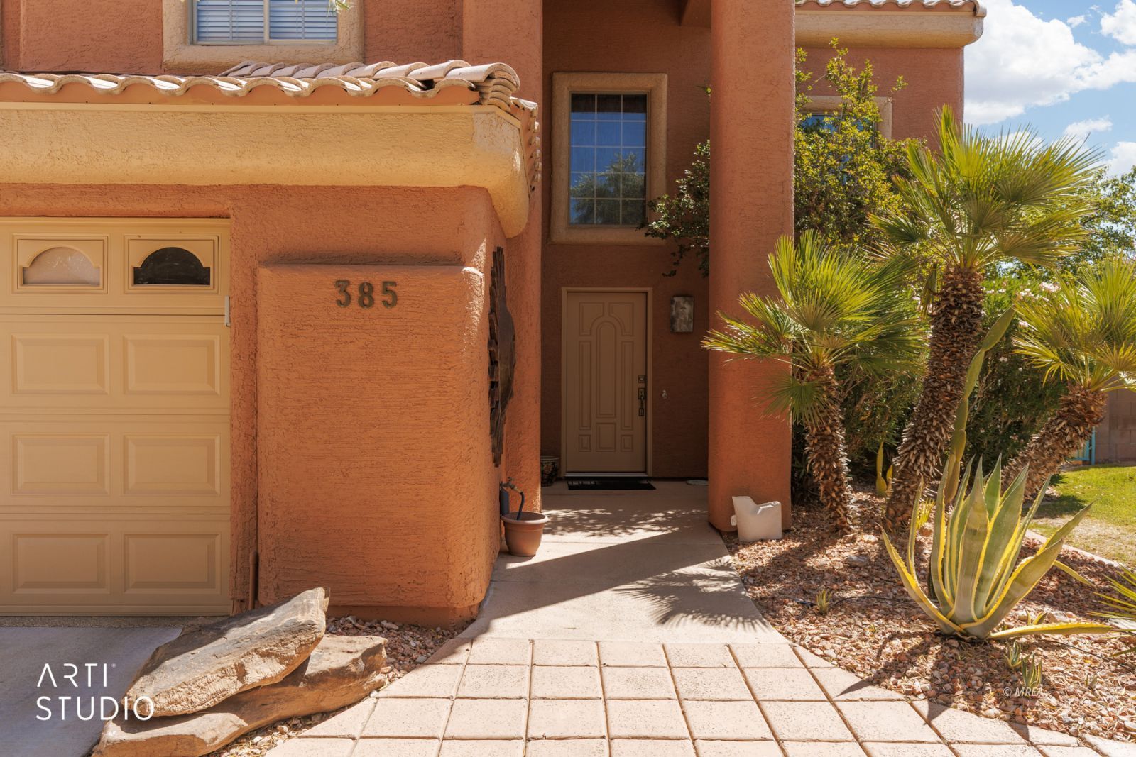 385  Ruby Cir