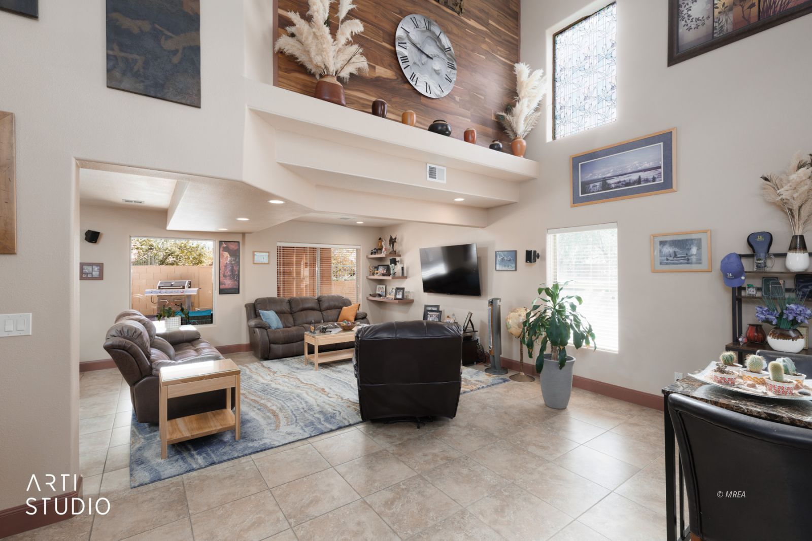 385  Ruby Cir