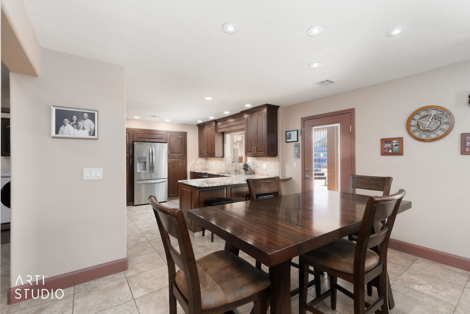 385  Ruby Cir
