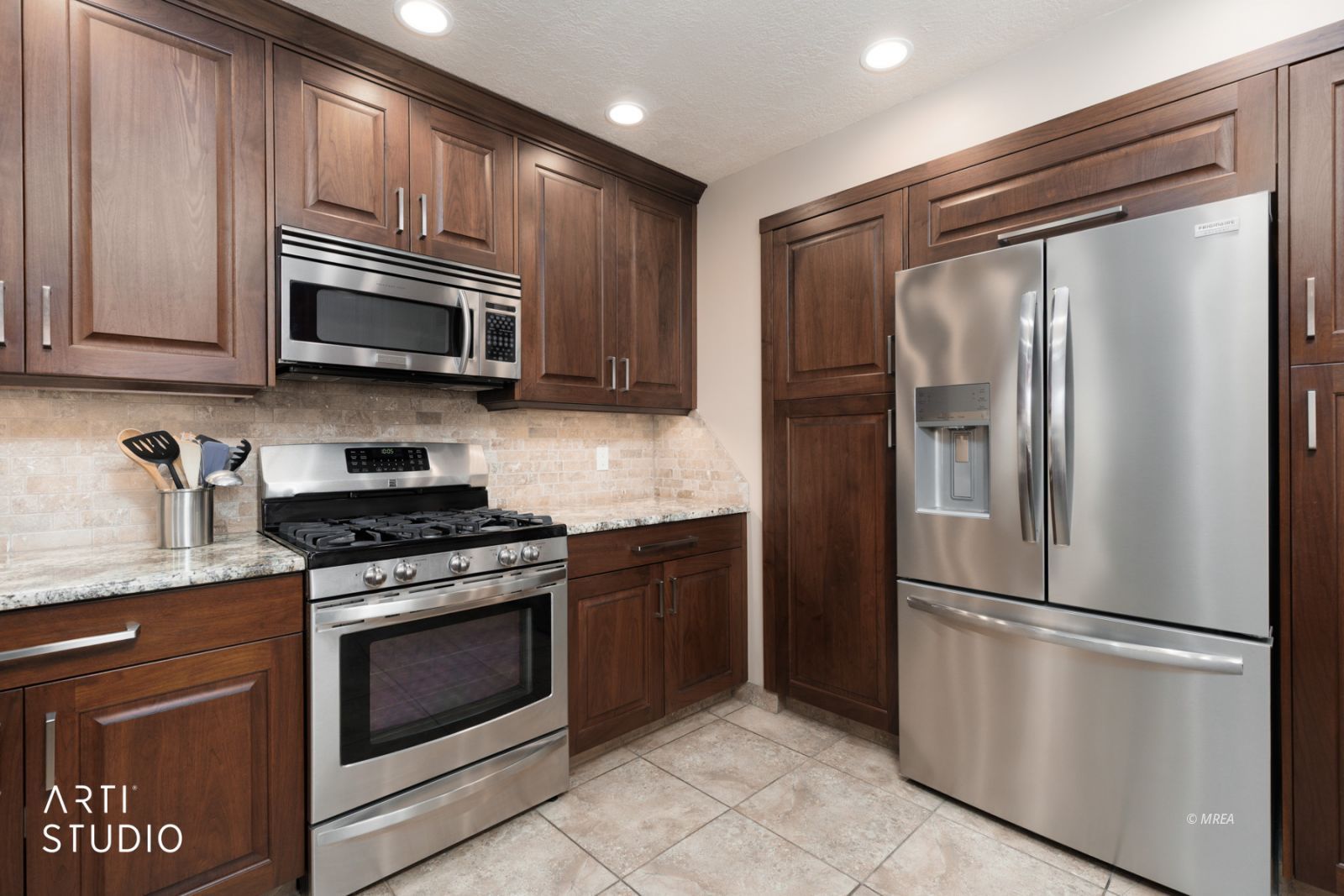 385  Ruby Cir