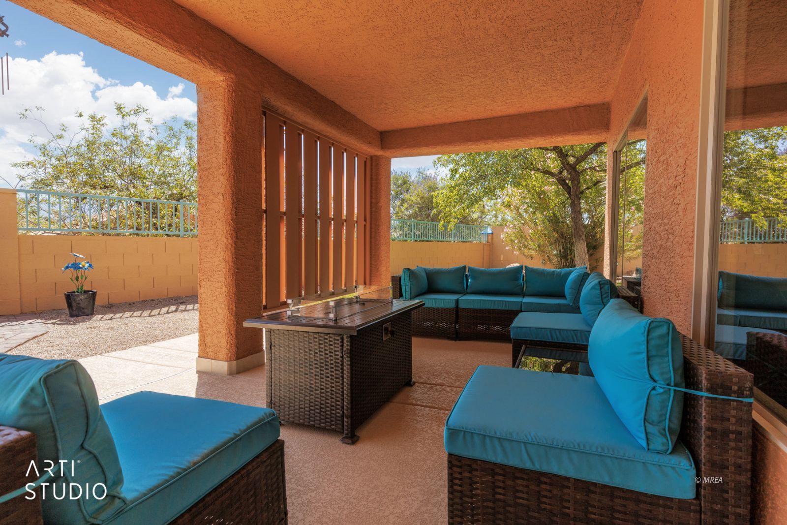 385  Ruby Cir