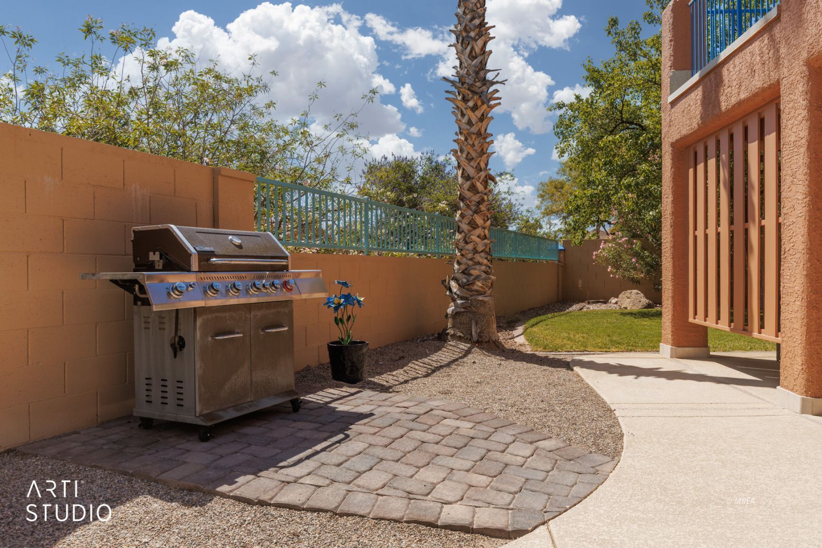 385  Ruby Cir