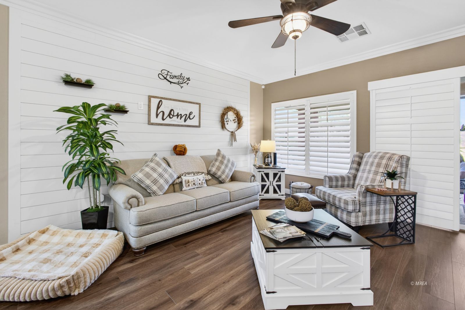 1453  Bronco Trail 