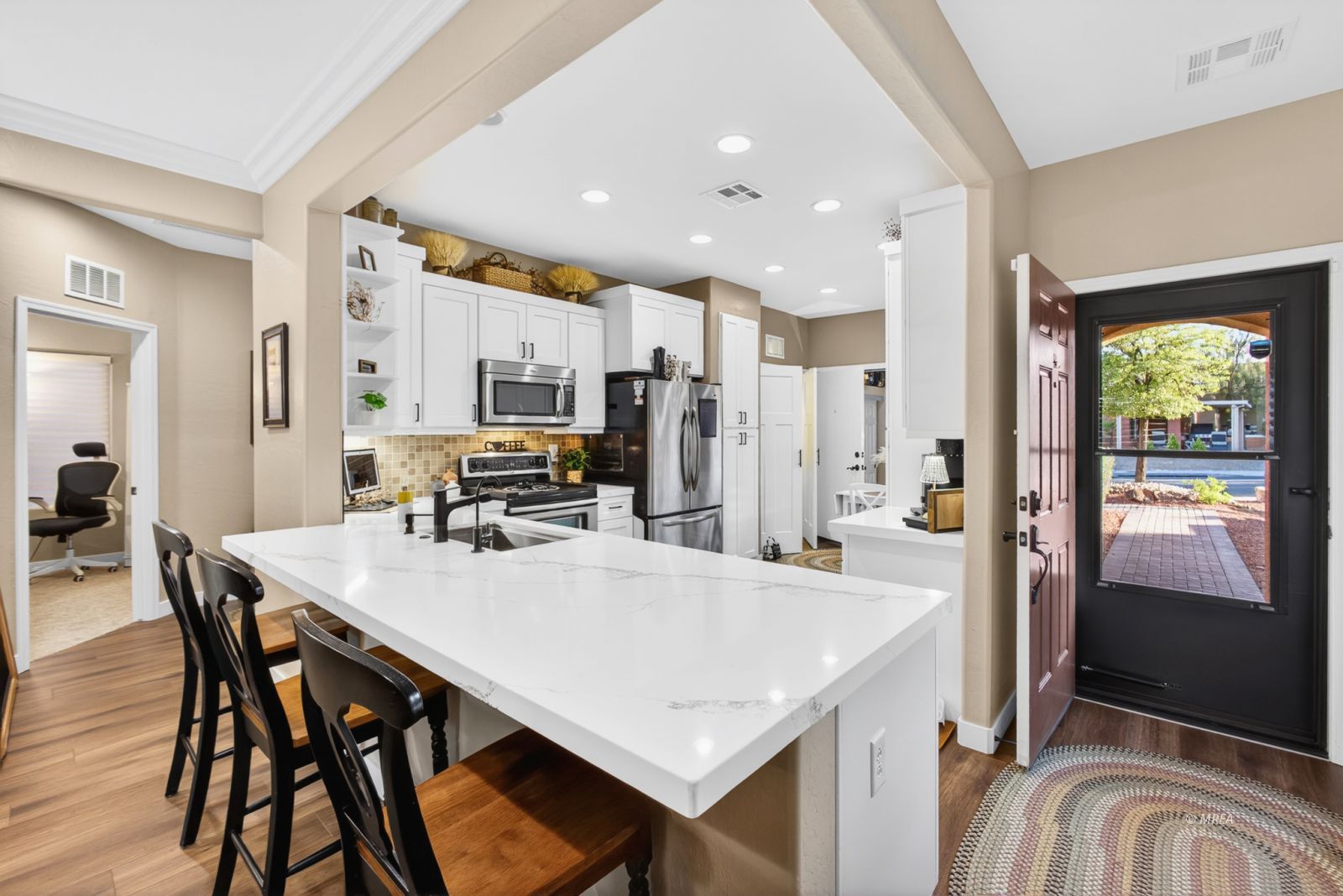 1453  Bronco Trail 
