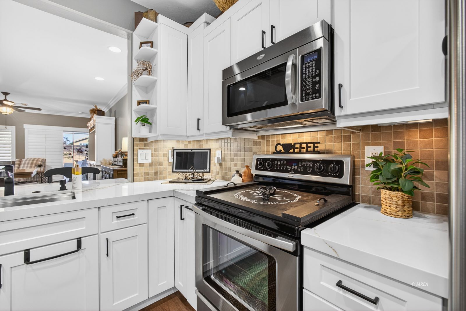 1453  Bronco Trail 