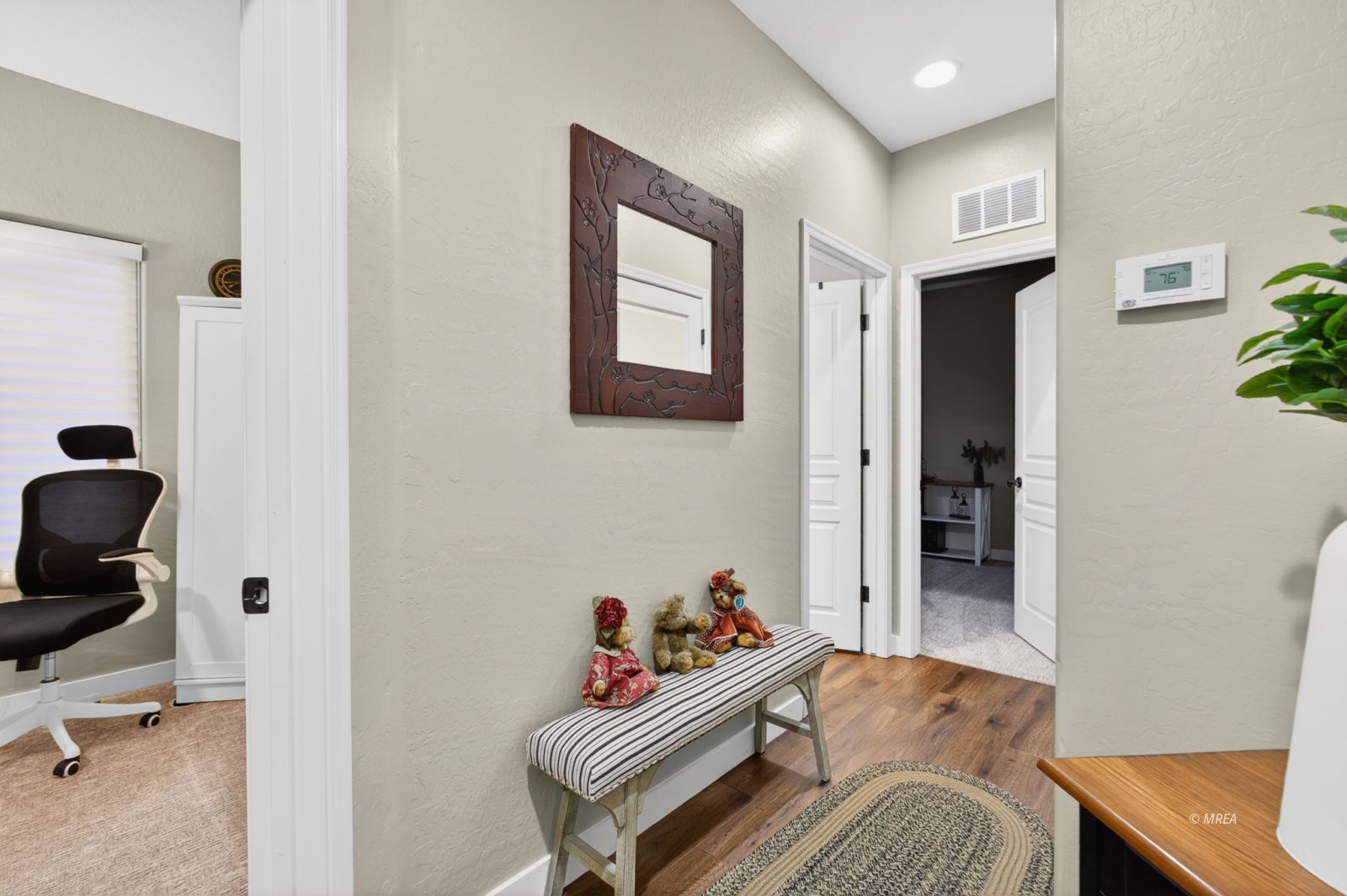 1453  Bronco Trail 