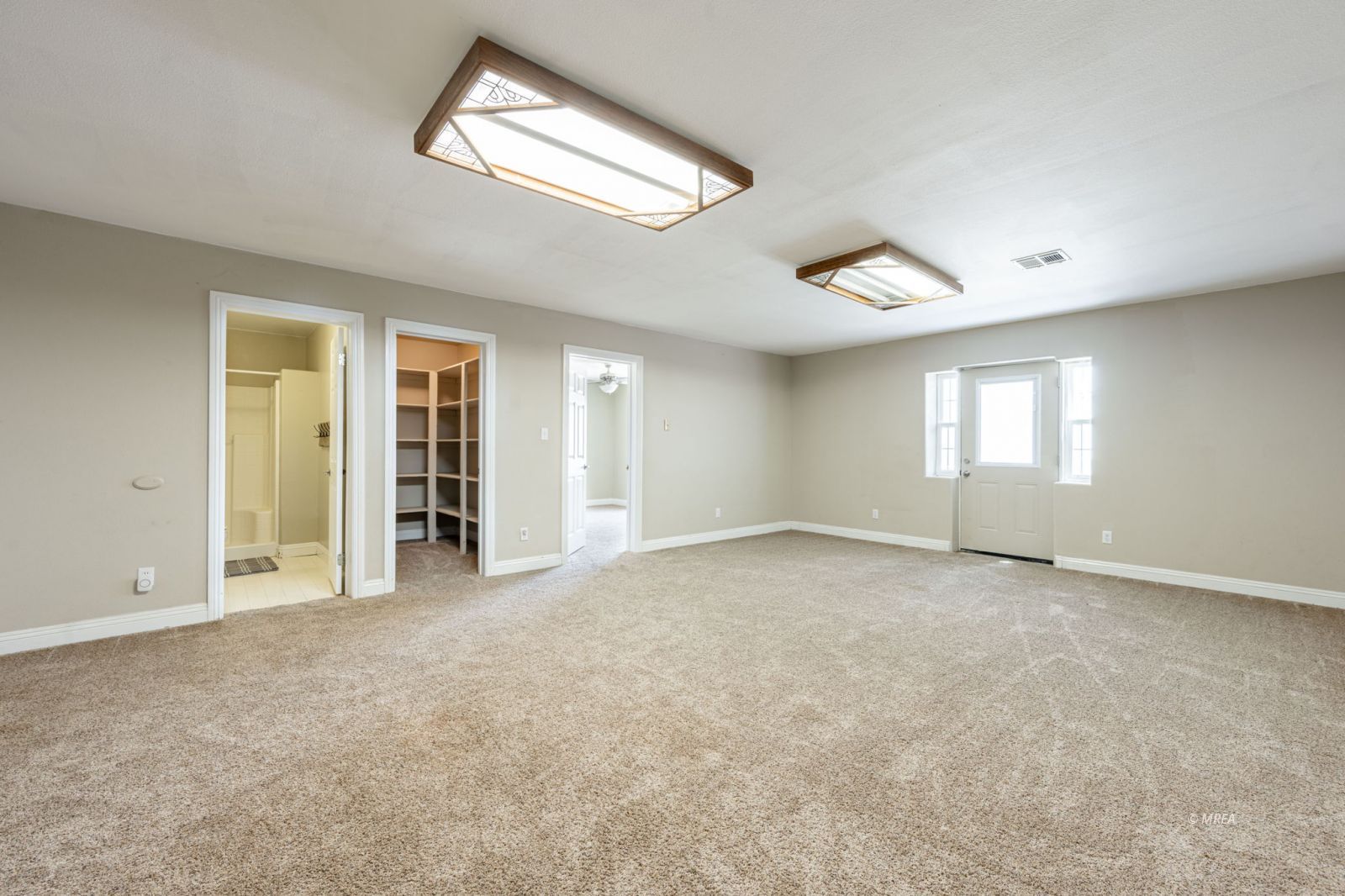 980  Hinckley Ave