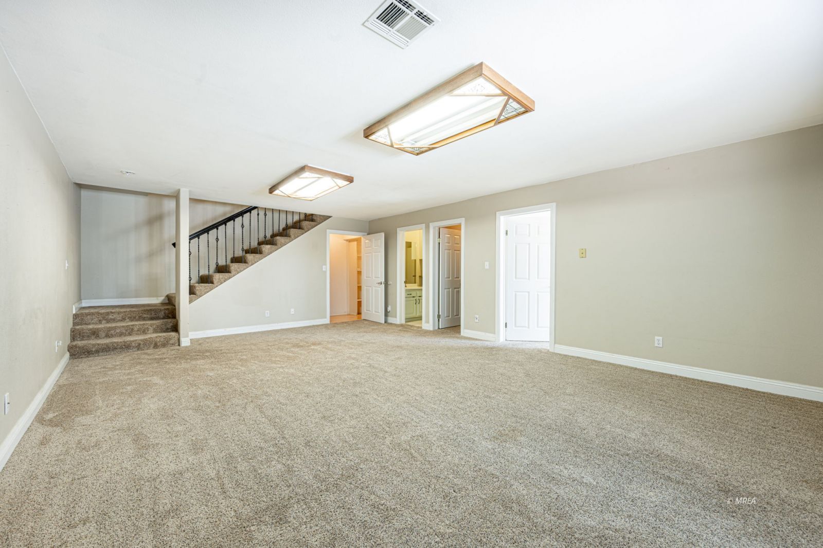 980  Hinckley Ave
