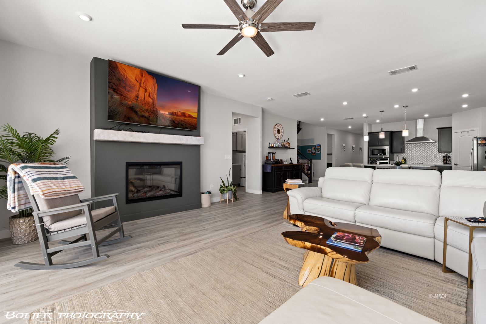 1014  Atkins Ln