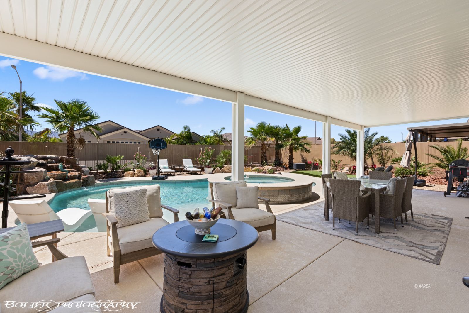 1014  Atkins Ln