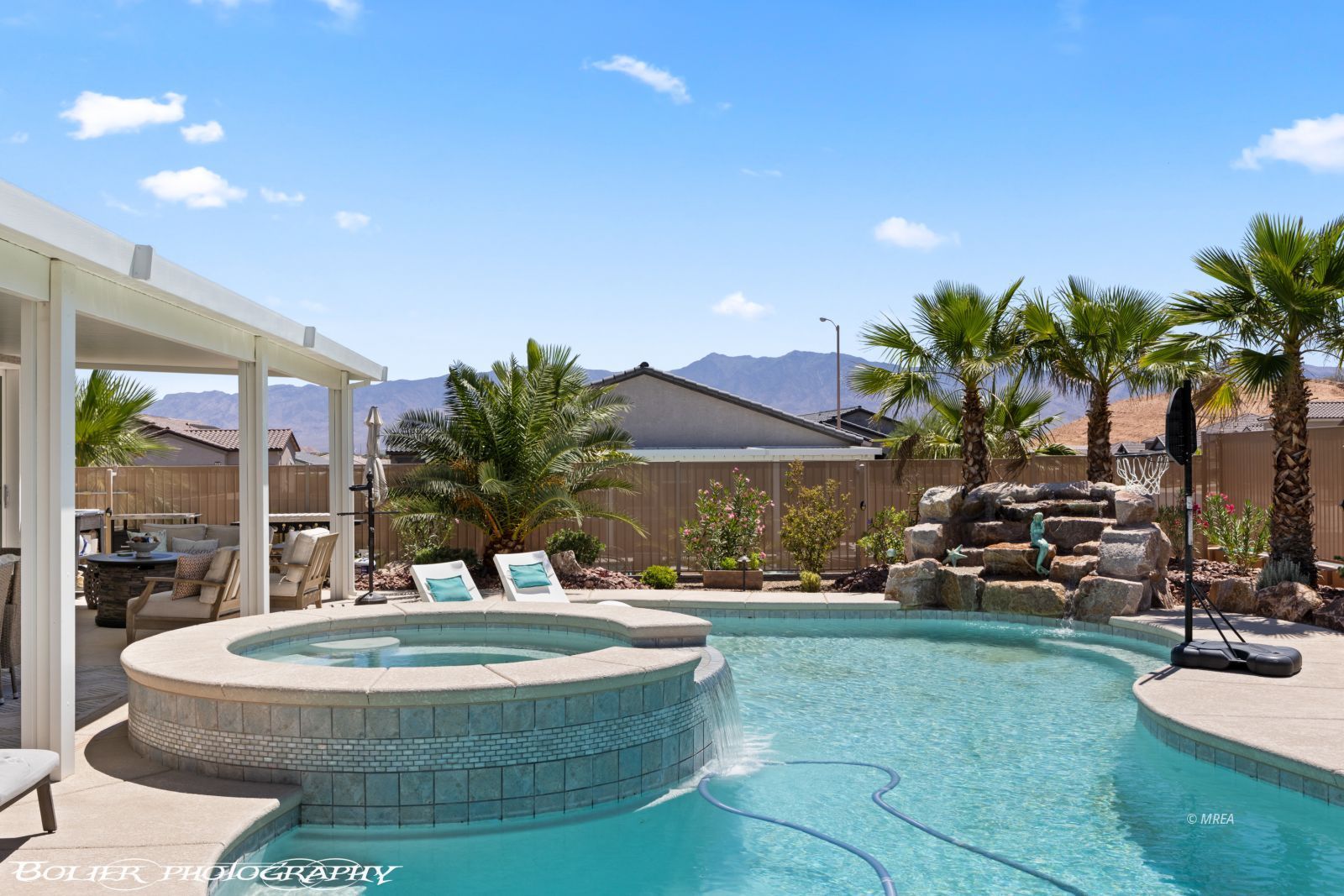1014  Atkins Ln
