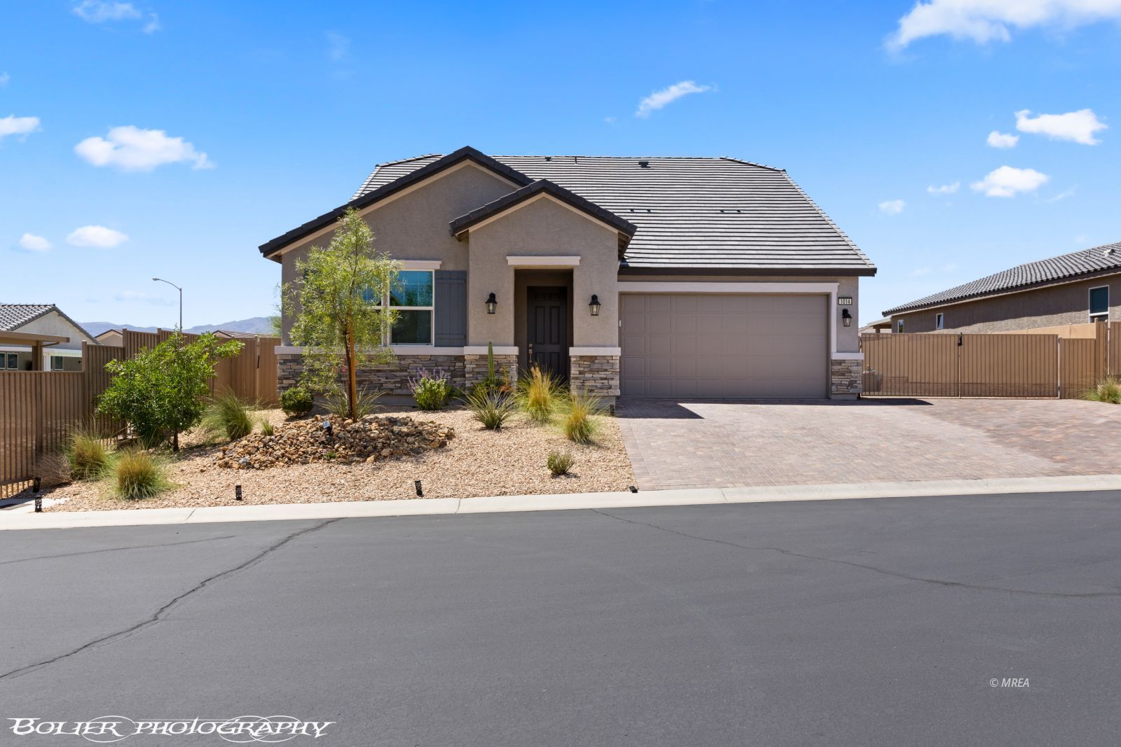 1014  Atkins Ln