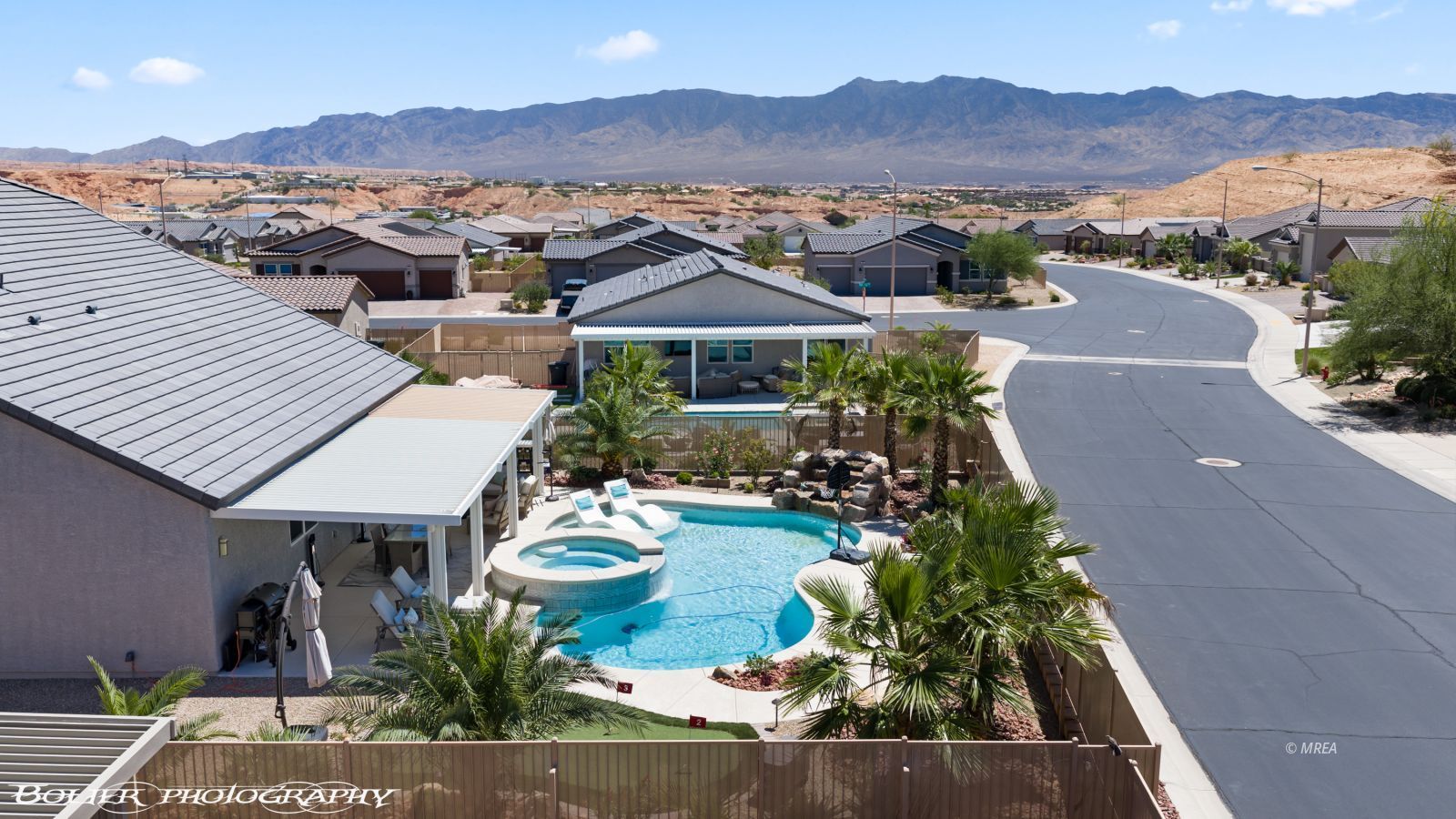 1014  Atkins Ln