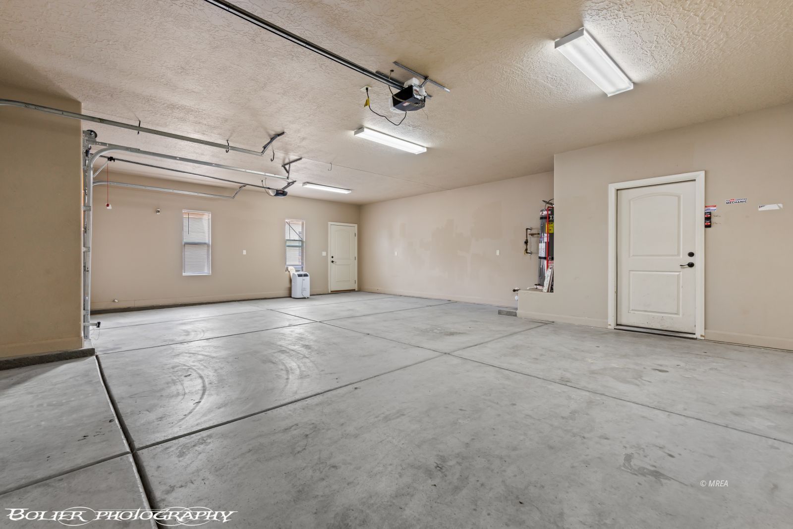 460  Wild Horse Ln