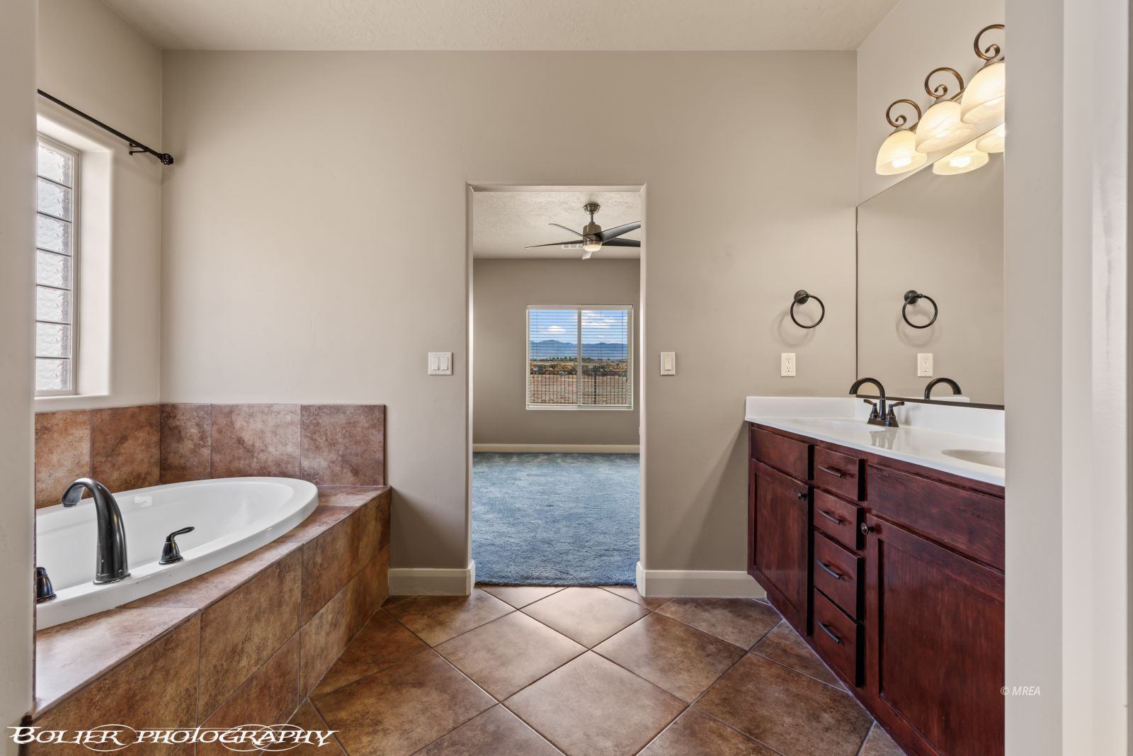 460  Wild Horse Ln