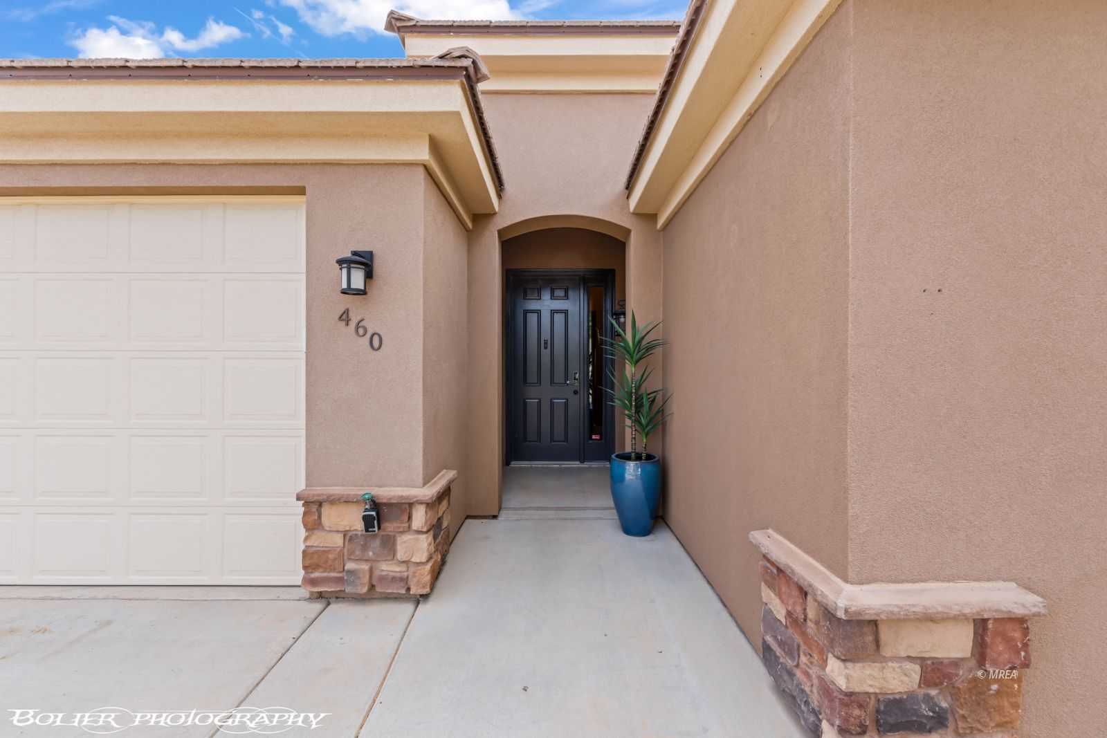 460  Wild Horse Ln