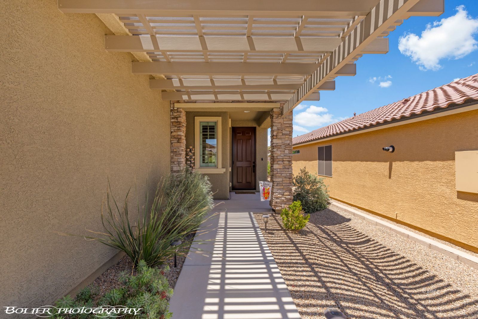 1067  Crimson Ridge 