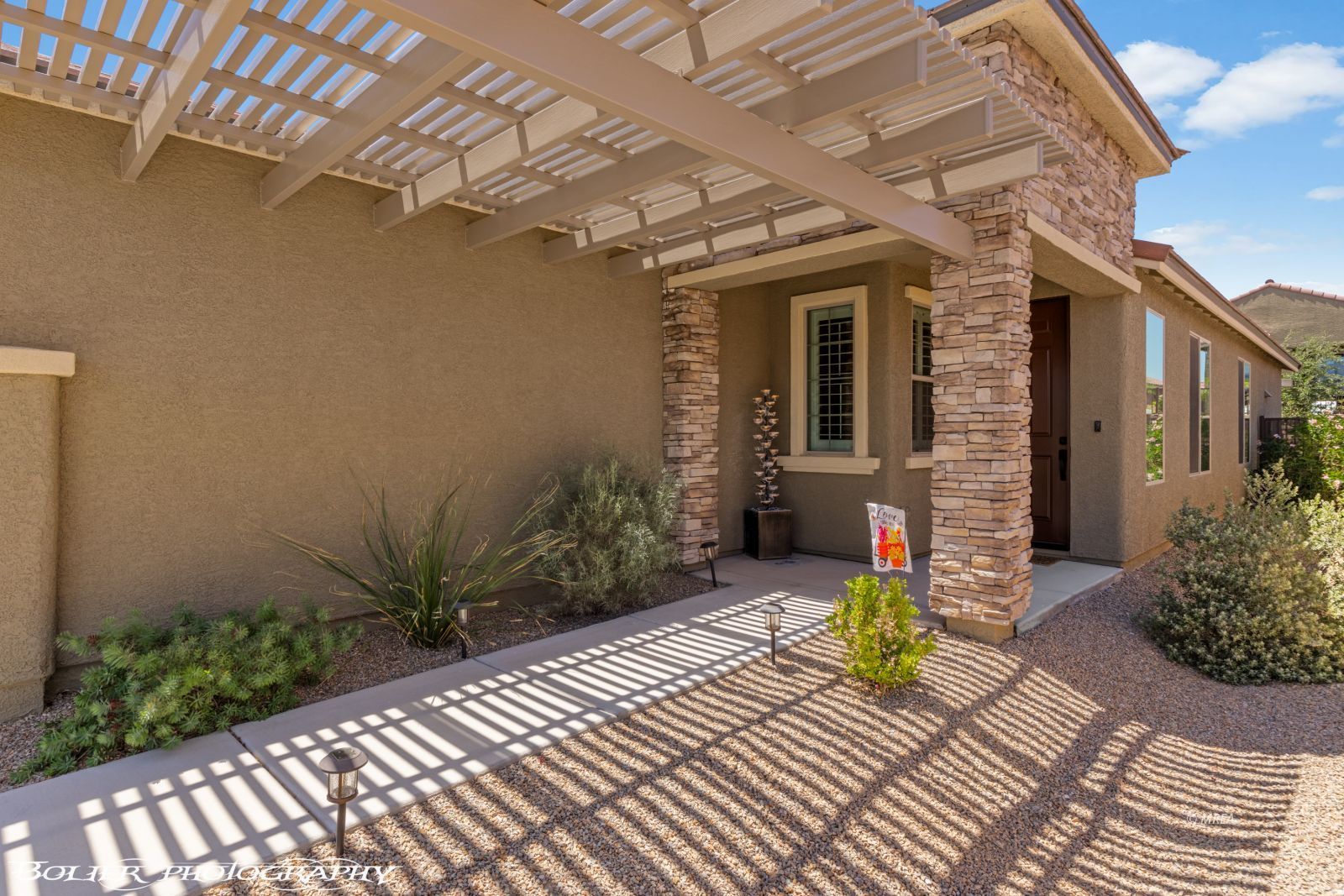 1067  Crimson Ridge 
