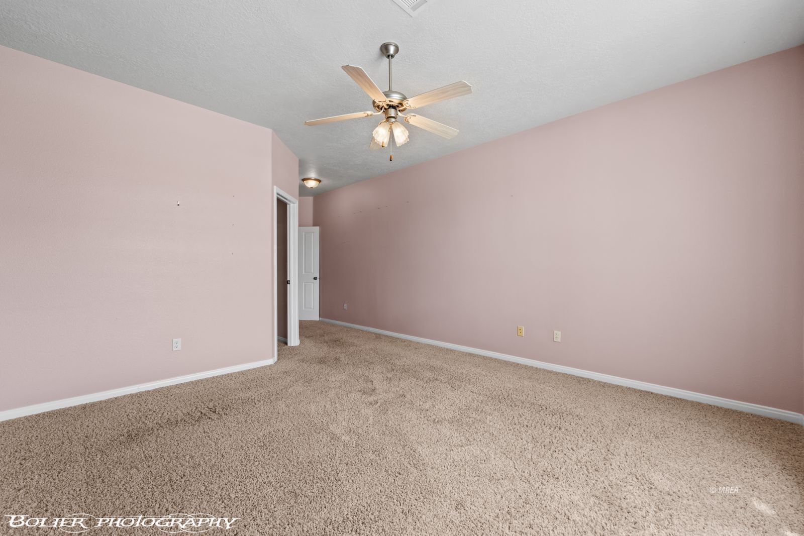 703  Hagens Alley