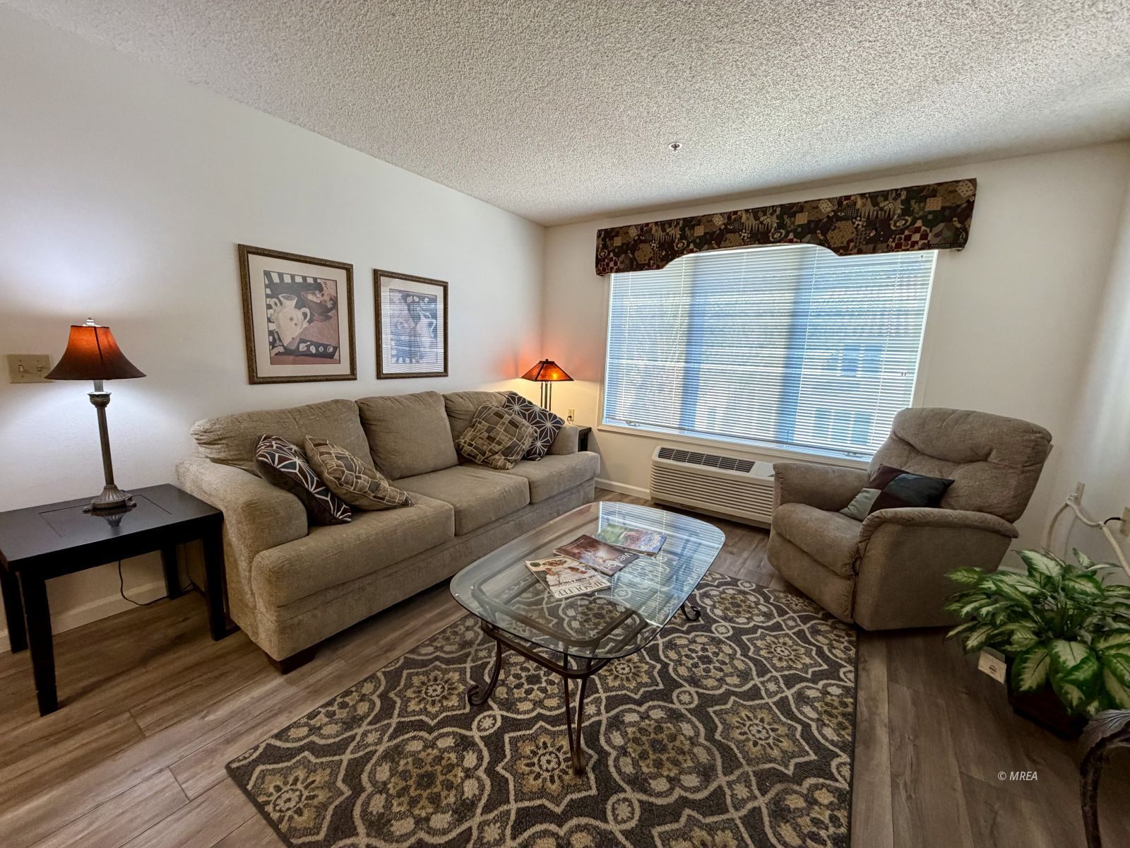 555  Highland Dr #330